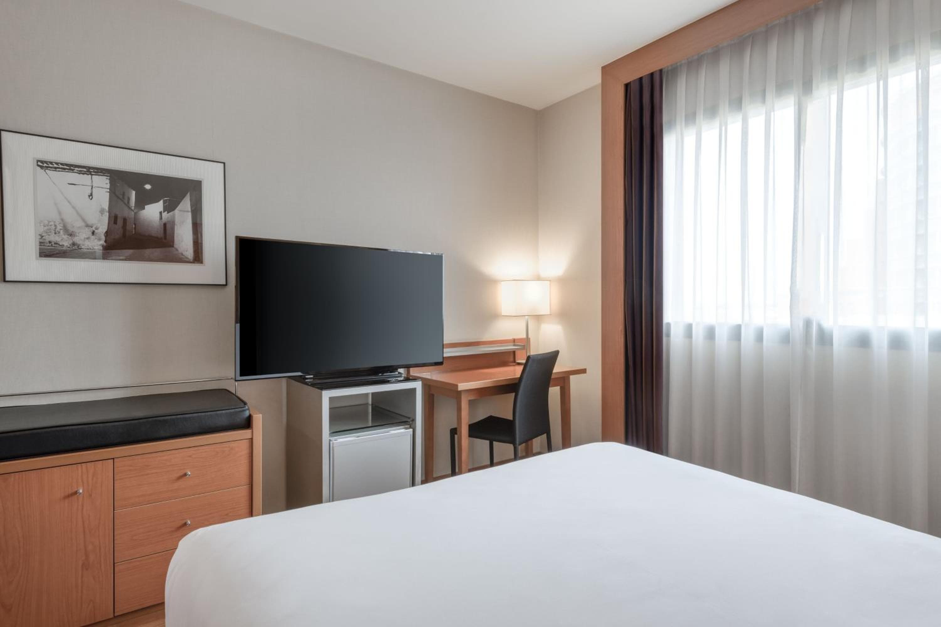 AC Hotel Sevilla Fórum by Marriott — 8