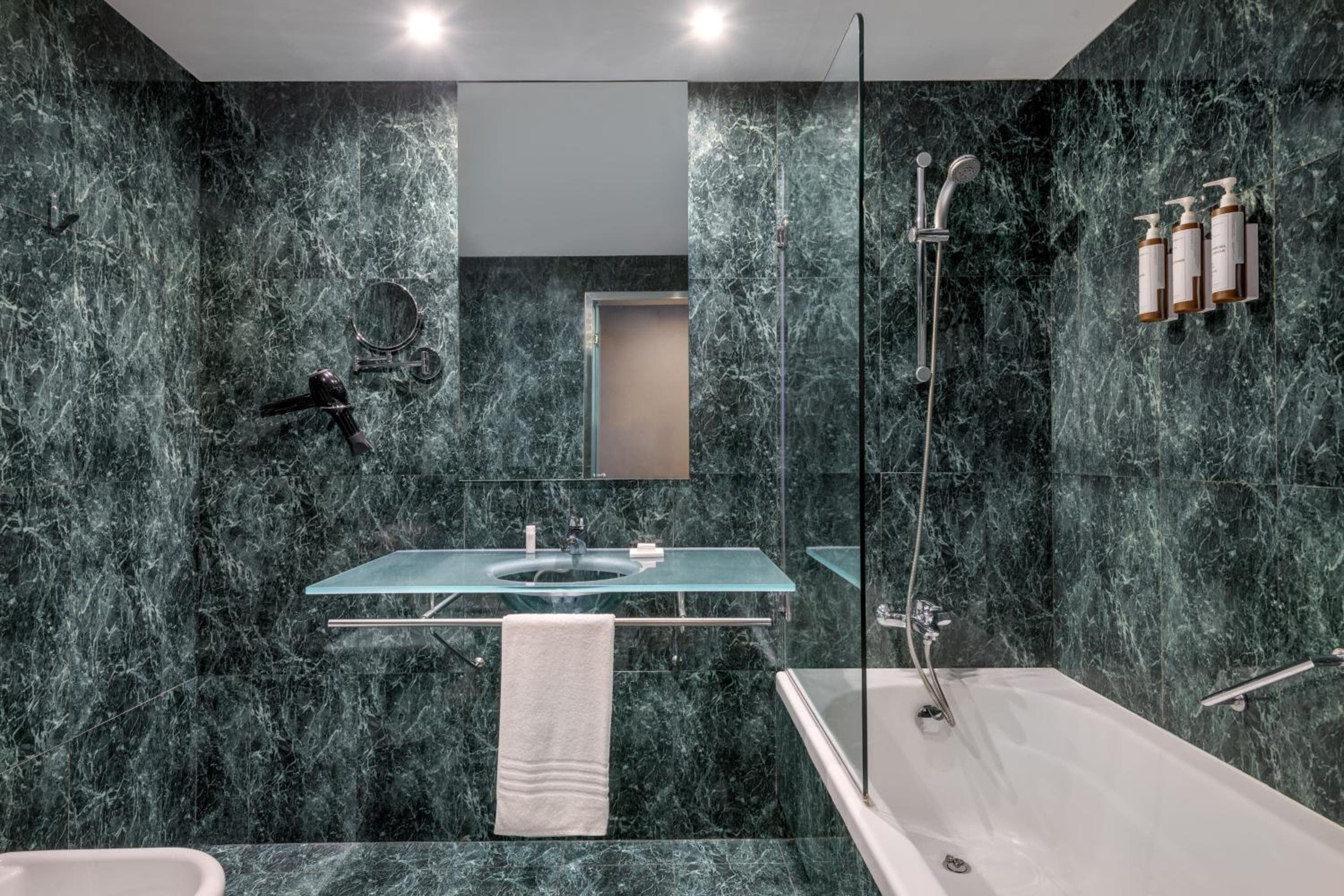 AC Hotel Sevilla Fórum by Marriott — 15