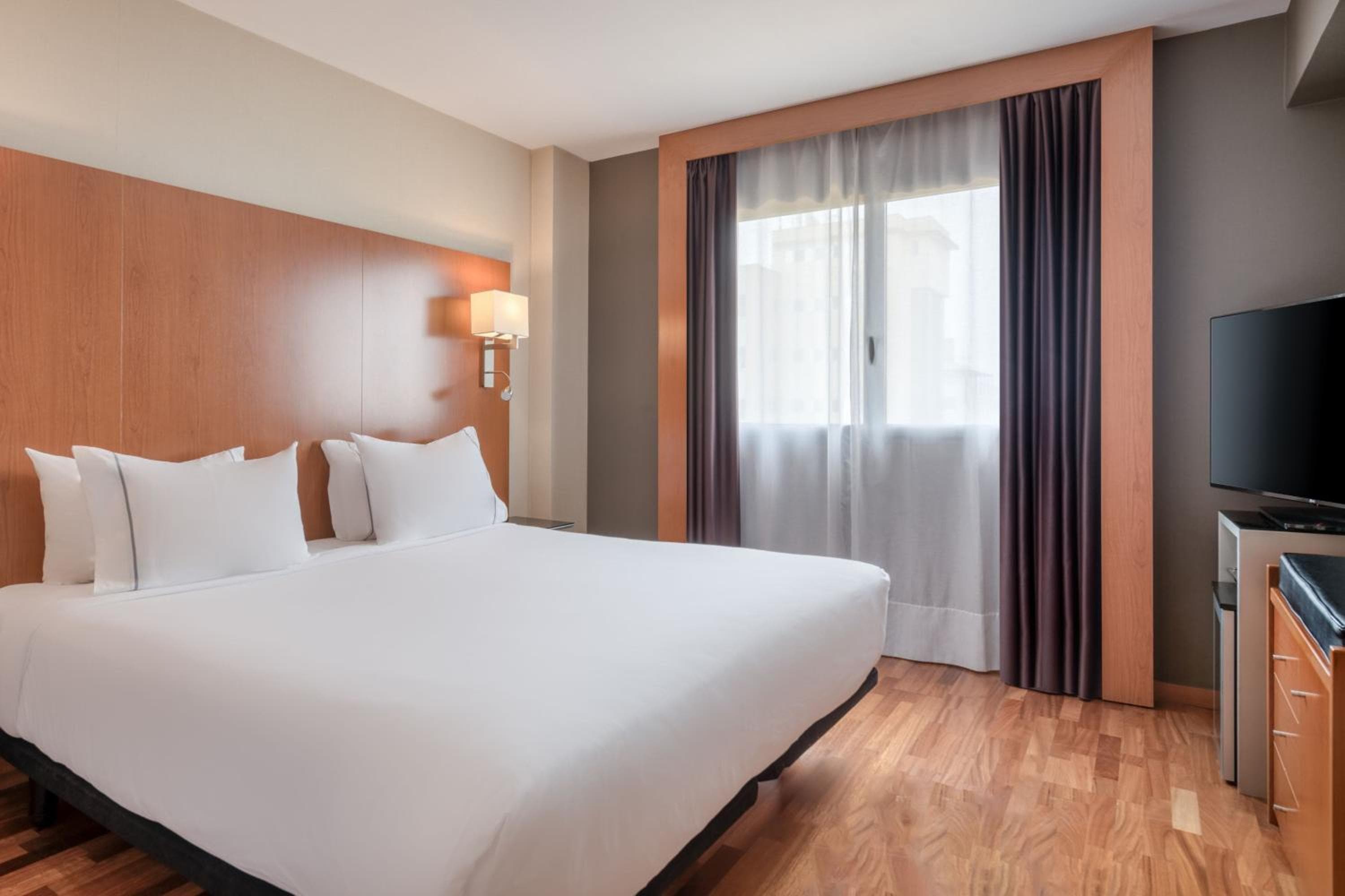AC Hotel Sevilla Fórum by Marriott — 16