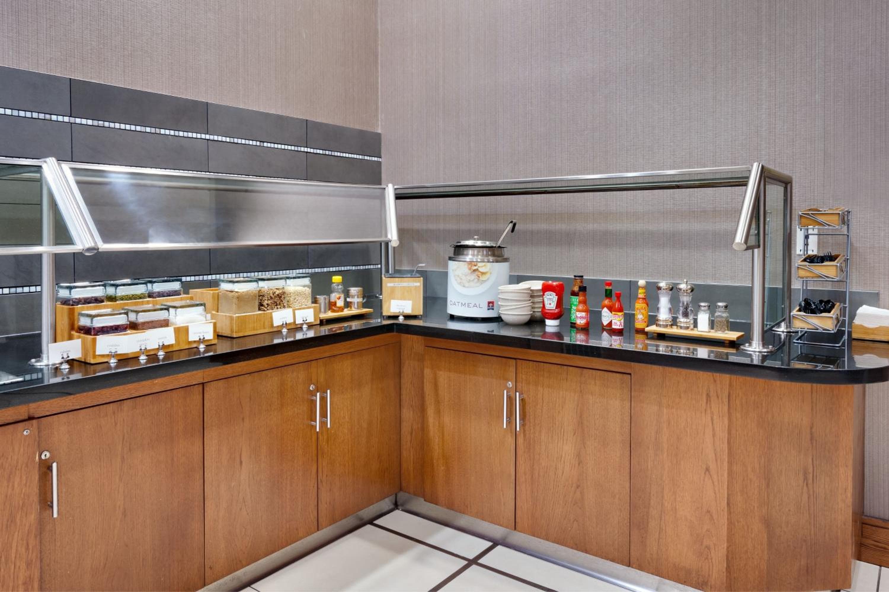 SpringHill Suites by Marriott Las Vegas Convention Center — 25
