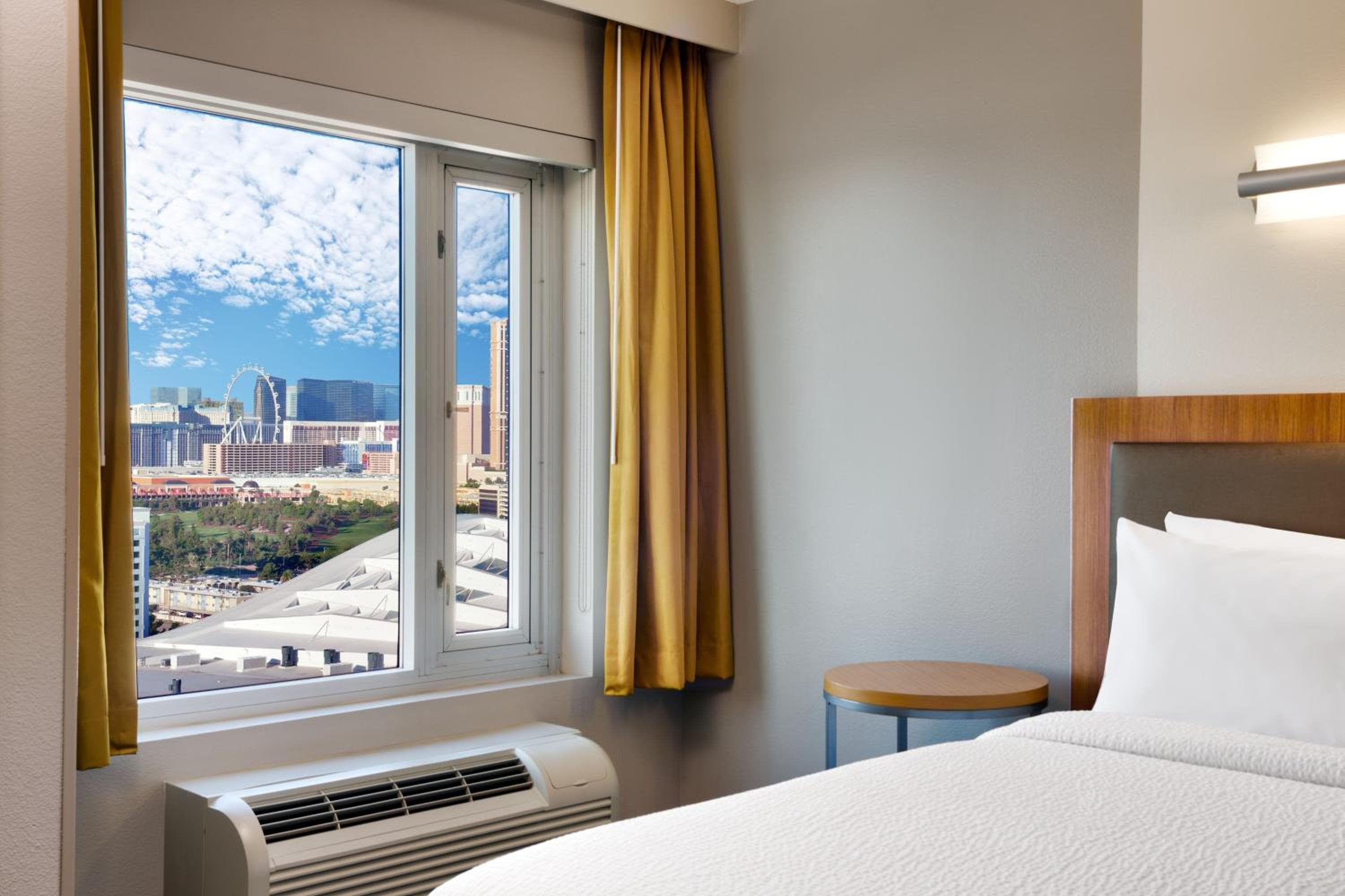 SpringHill Suites by Marriott Las Vegas Centro de Convenciones — 18