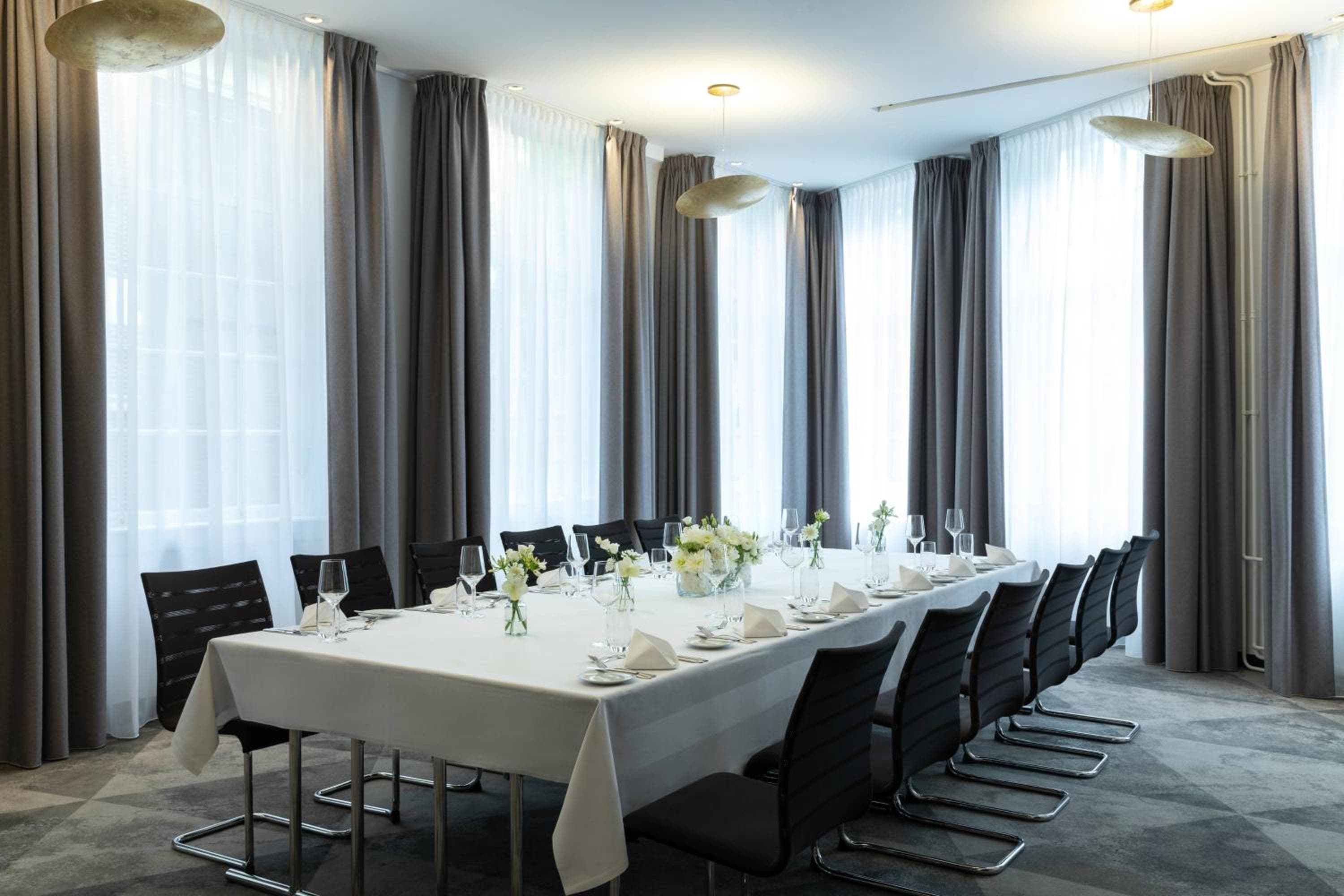 Renaissance Amsterdam Hotel — 1