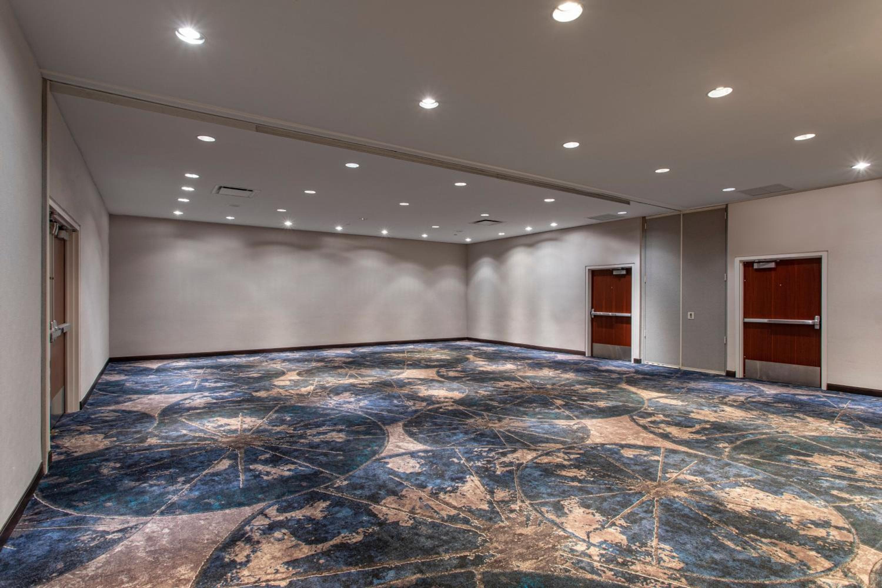 New York Marriott Marquis — 15