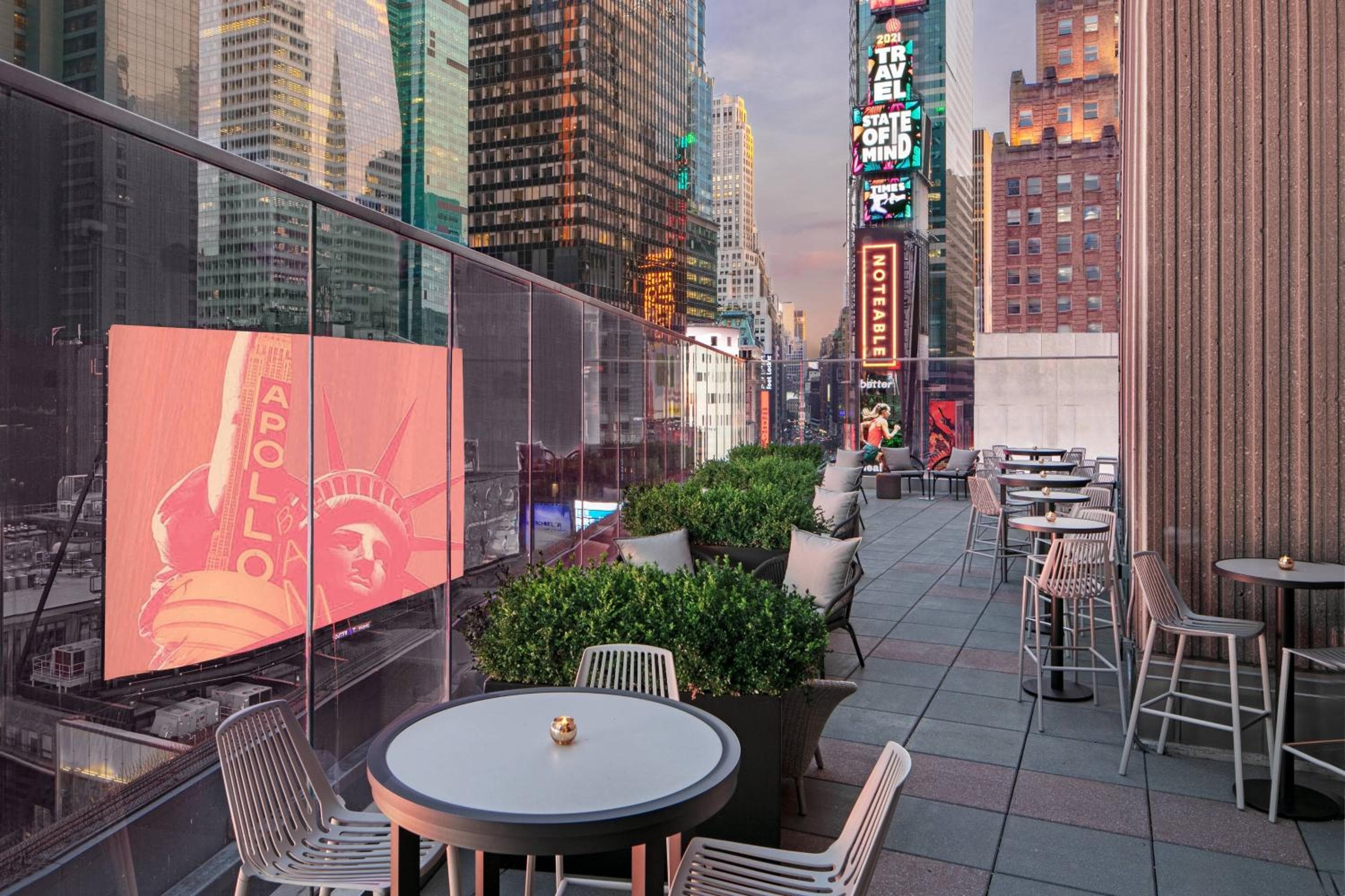 New York Marriott Marquis — 17