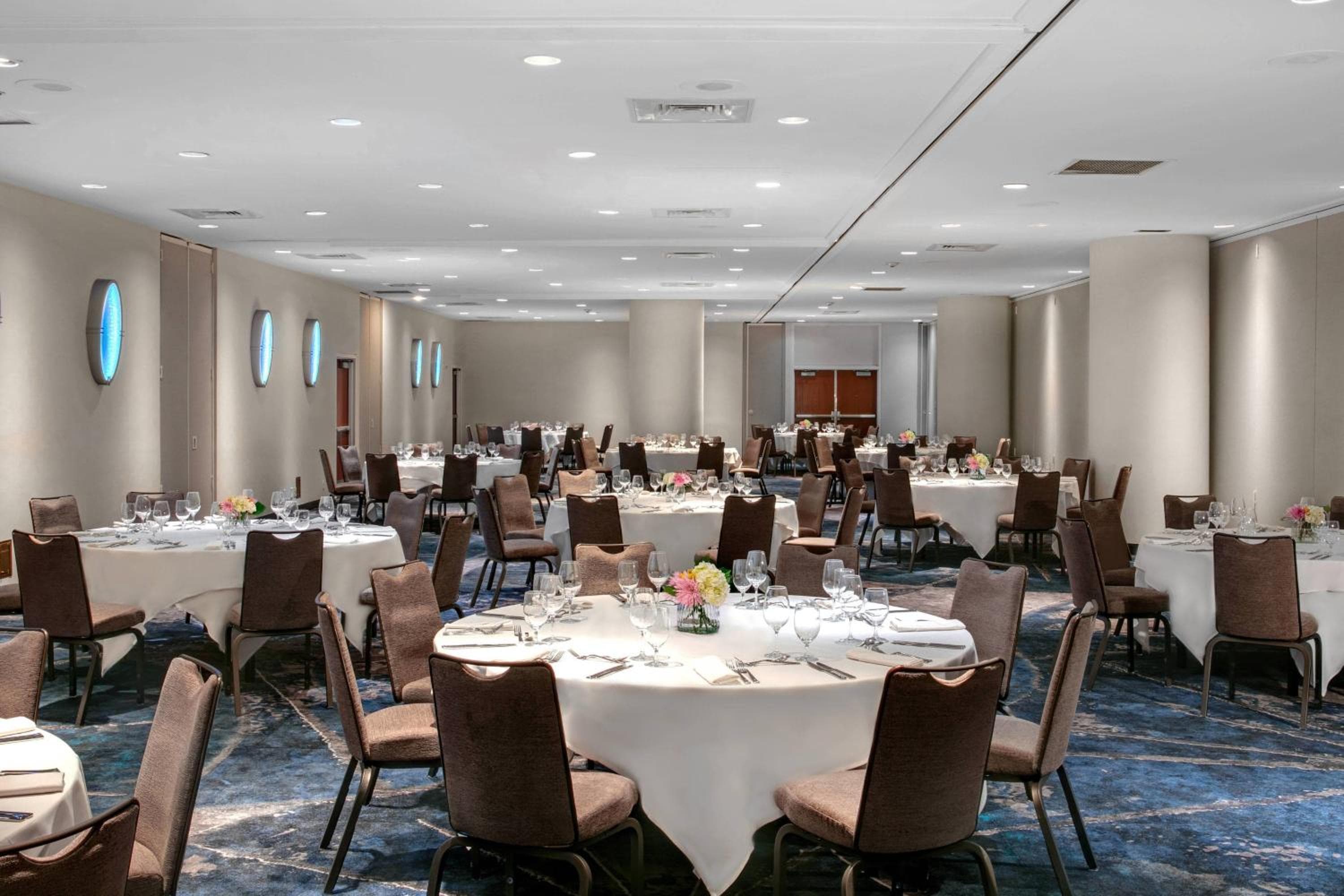 New York Marriott Marquis — 6