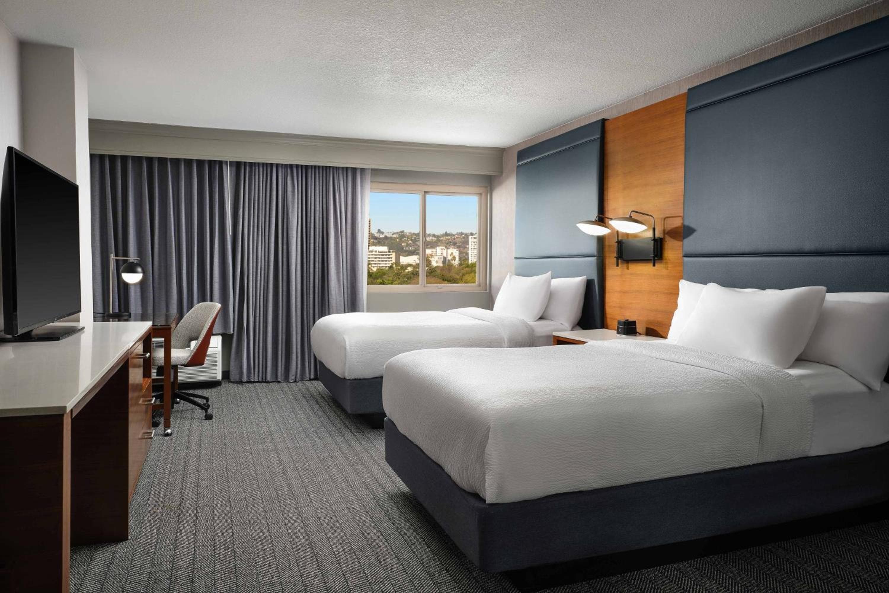 Courtyard Los Angeles Century City/Beverly Hills — 21