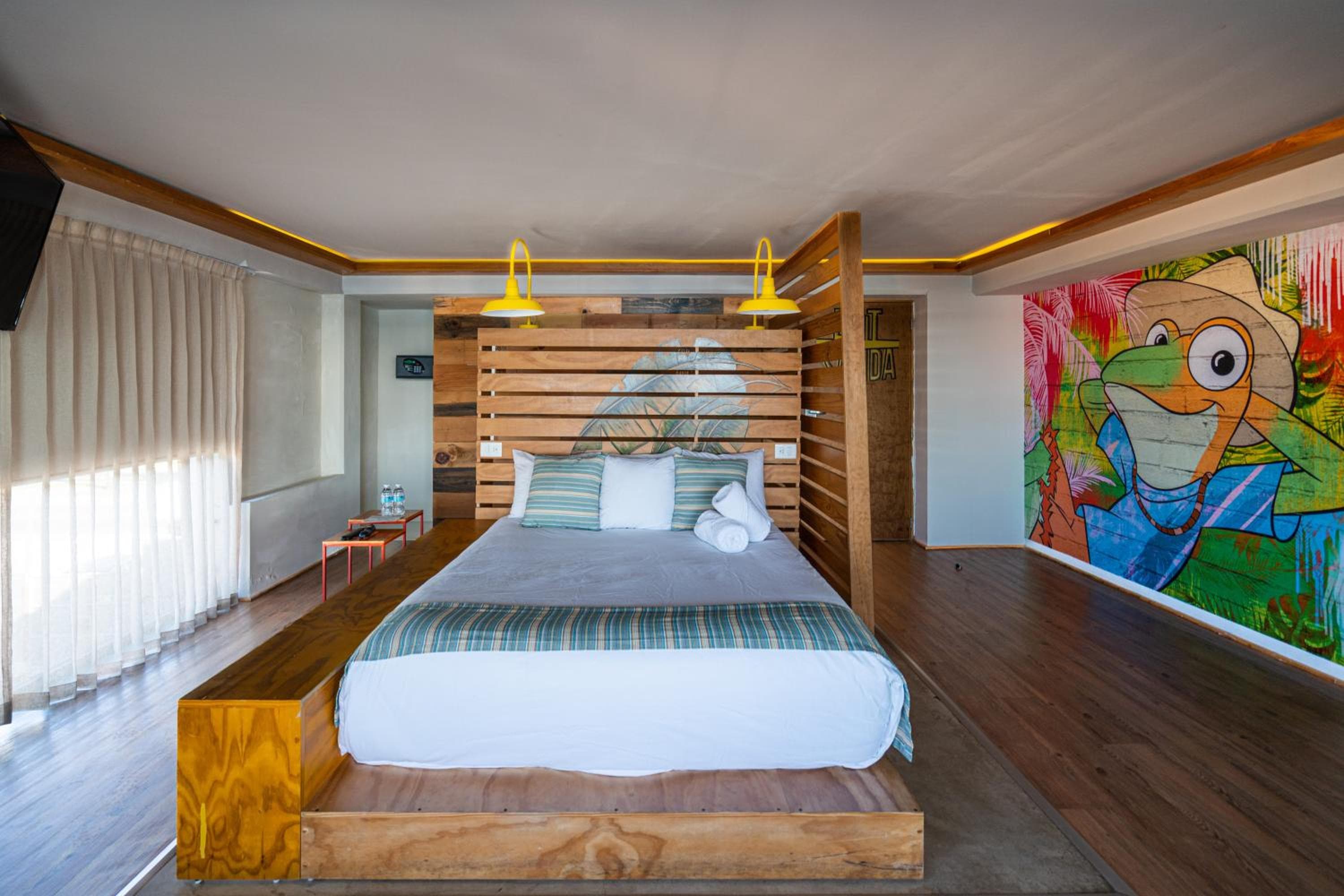 Mayan Monkey Cancun - Social Hostel — 19