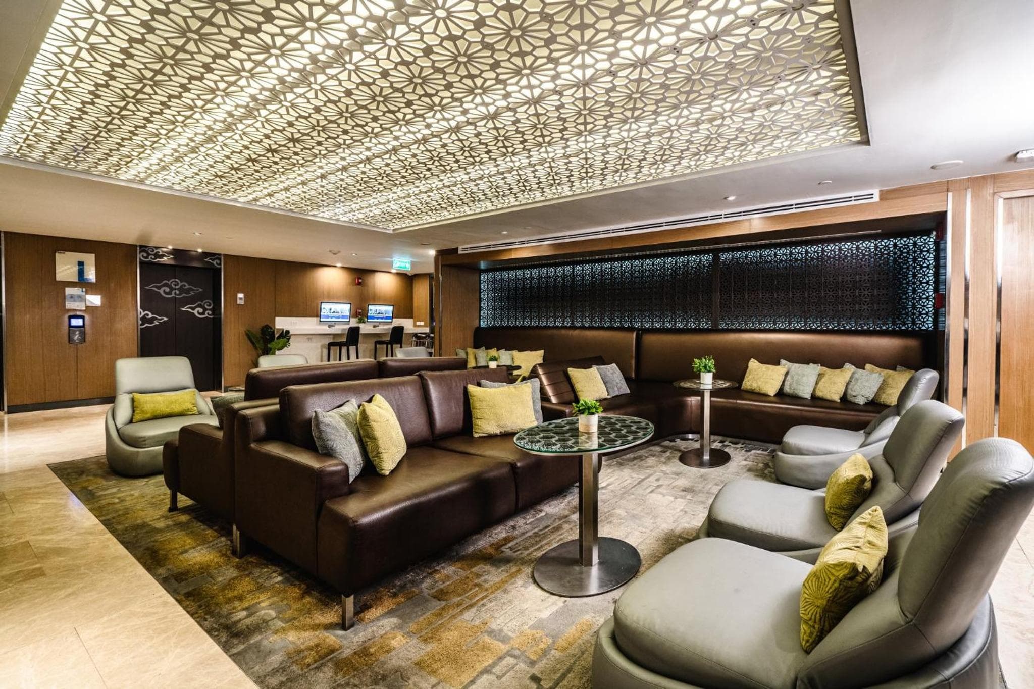 Holiday Inn Express Bangkok Sukhumvit 11 by IHG — 5