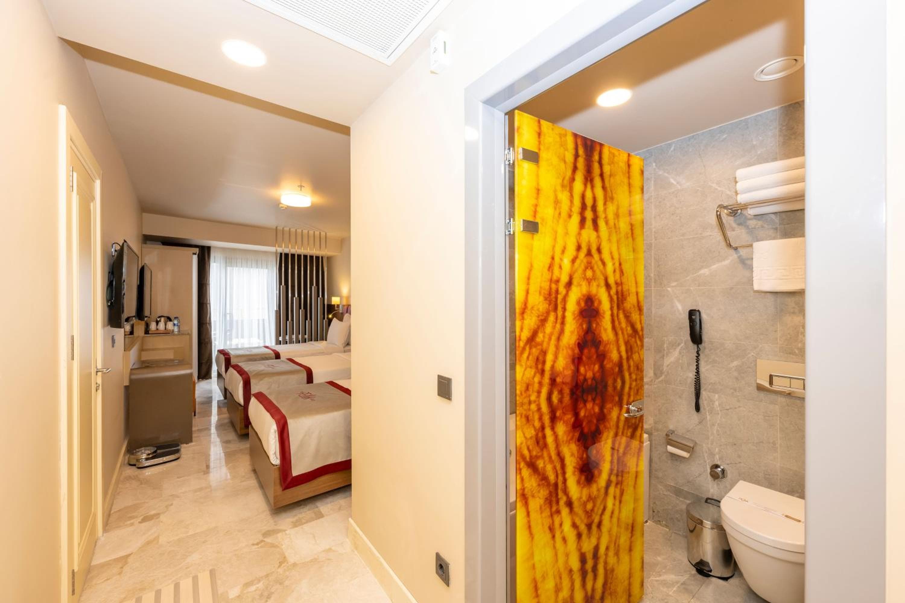Ramada By Wyndham Istanbul Pera — 24