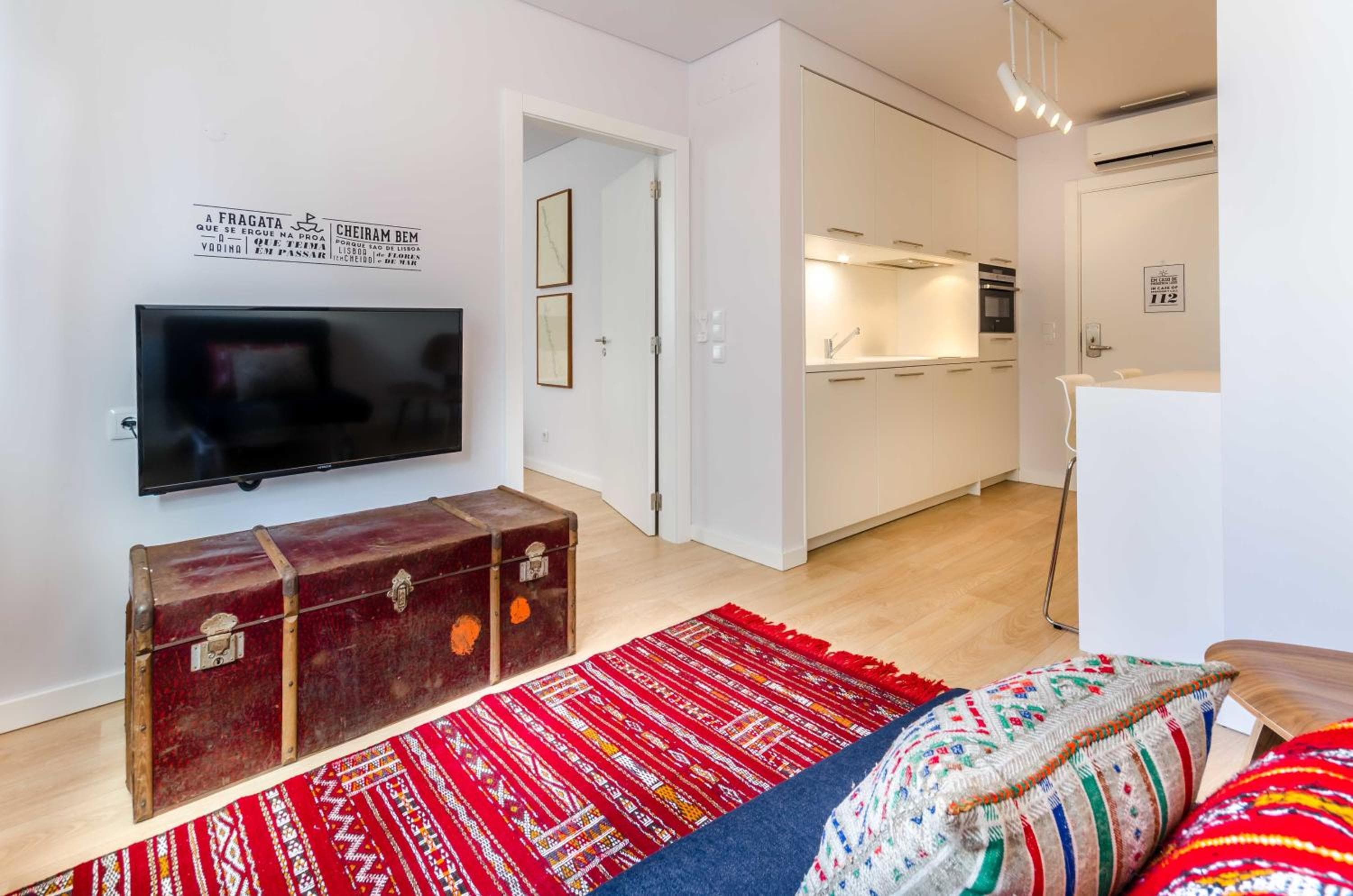 Apartamentos con servicio en Lisboa - Liberdade — 24