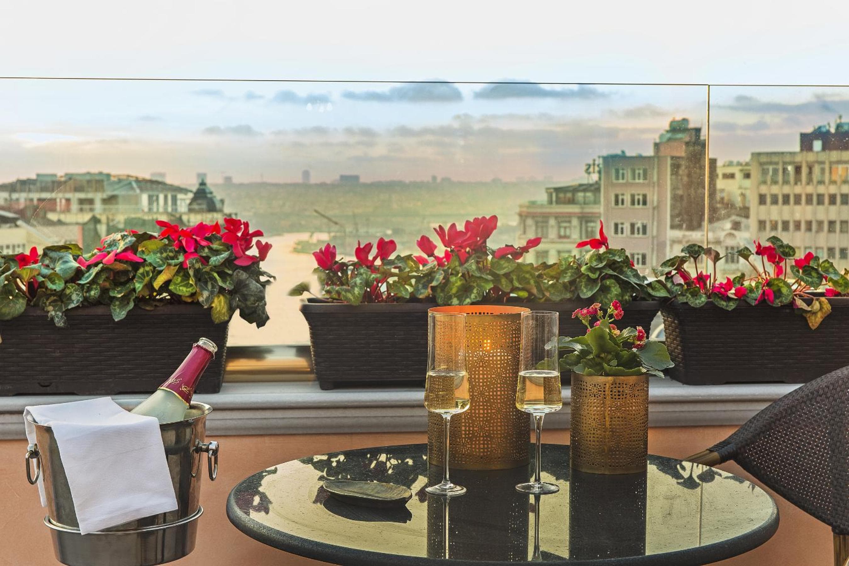 Meroddi Bagdatliyan Hotel — 7