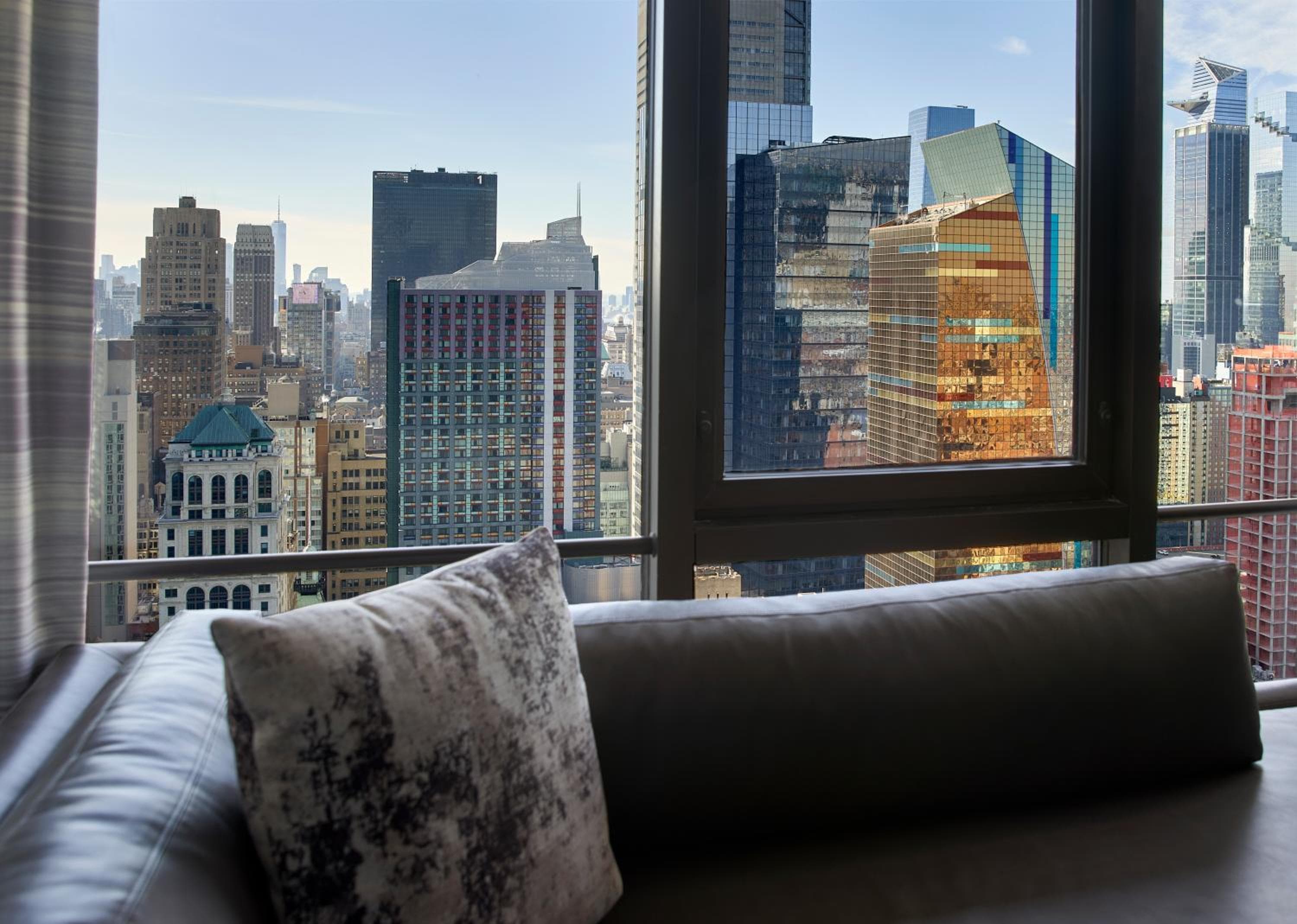 New York Marriott Marquis — 4