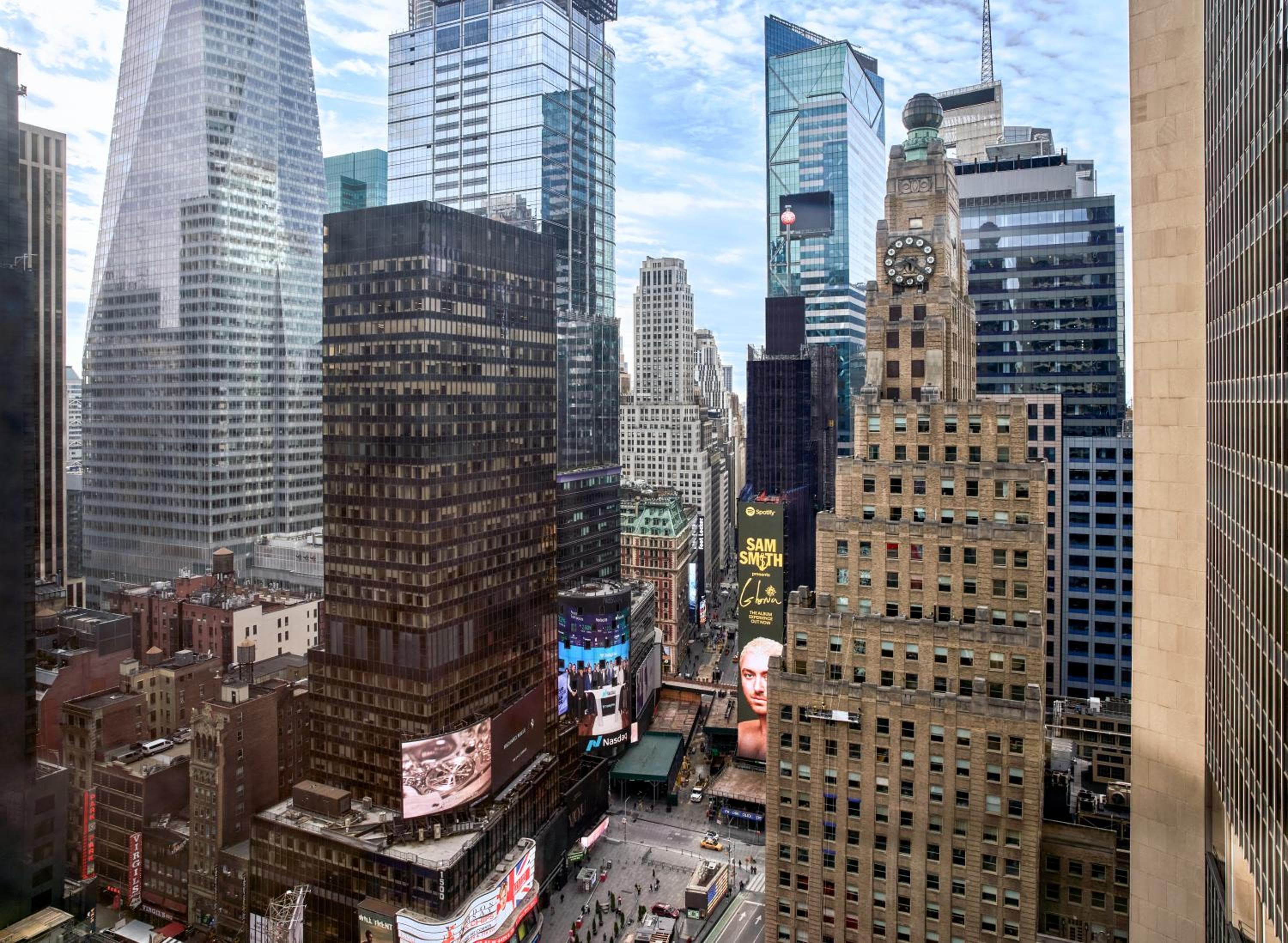 New York Marriott Marquis — 5