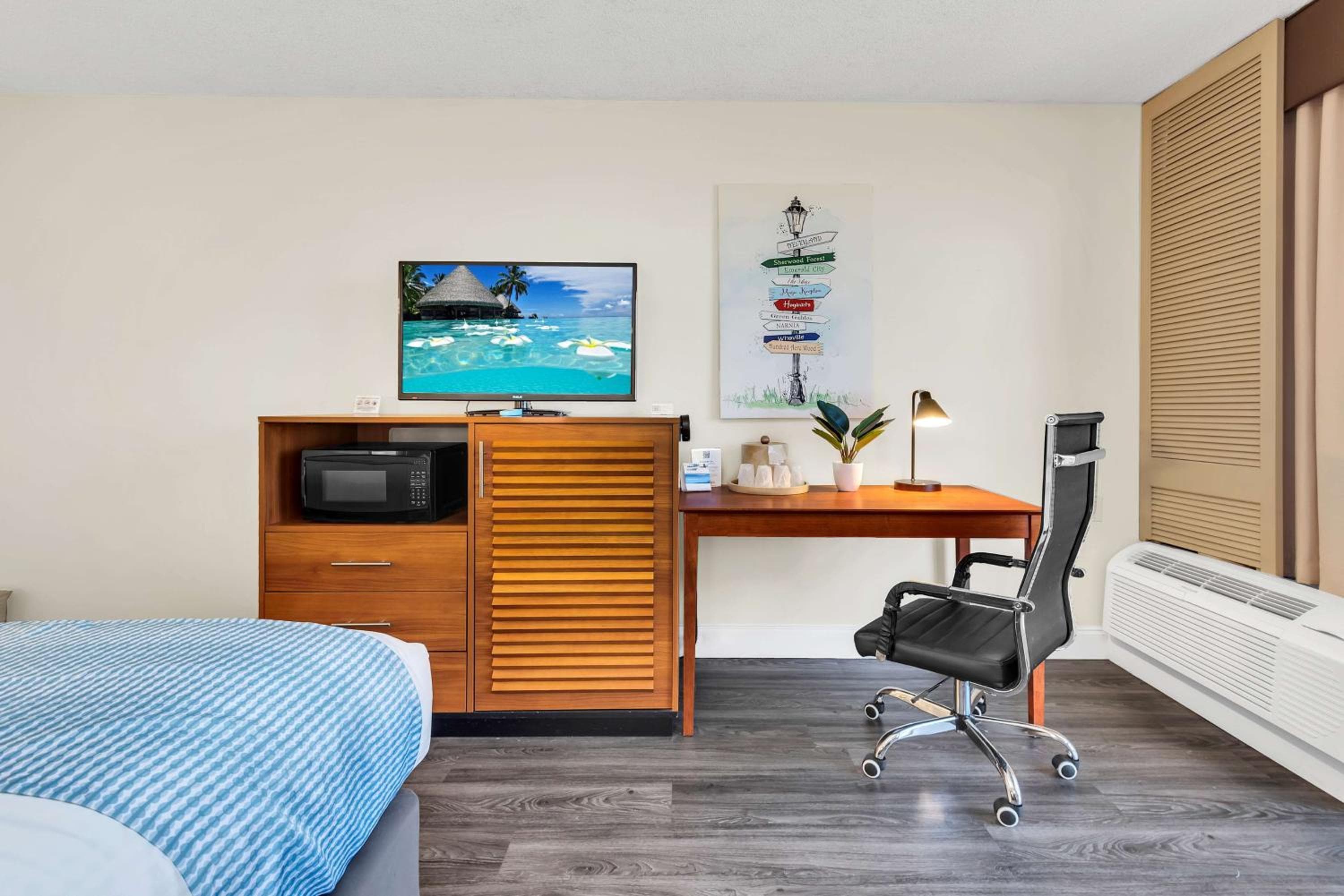 Best Western Orlando Gateway Hotel — 20