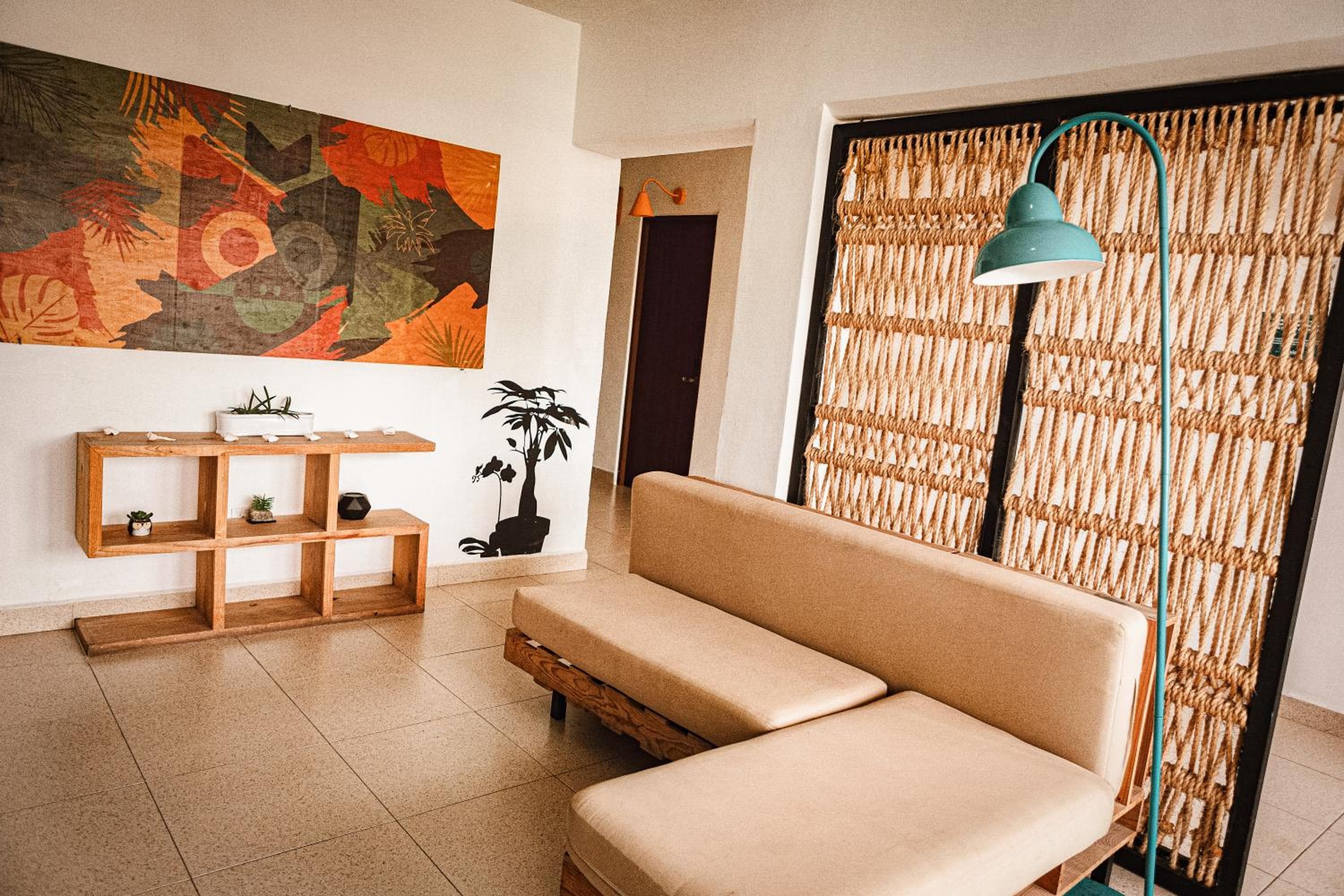 Nomads Hotel, Hostal y Piscina en la azotea Cancún — 15