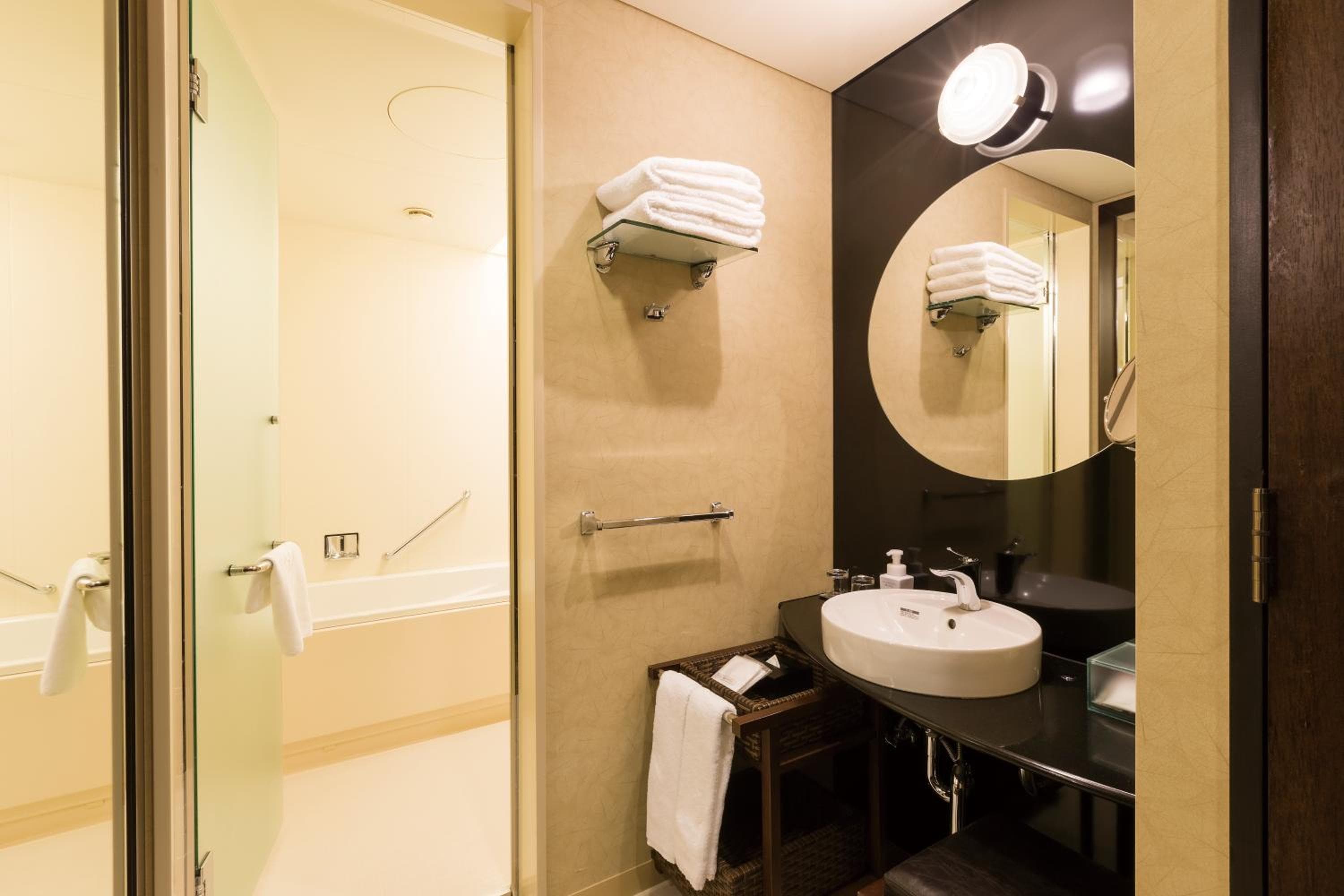 The Royal Park Hotel Iconic Tokyo Shiodome hotel, Minato-ku, Higashishimbashi 1-6-3, Tokyo, Japan — photo 36