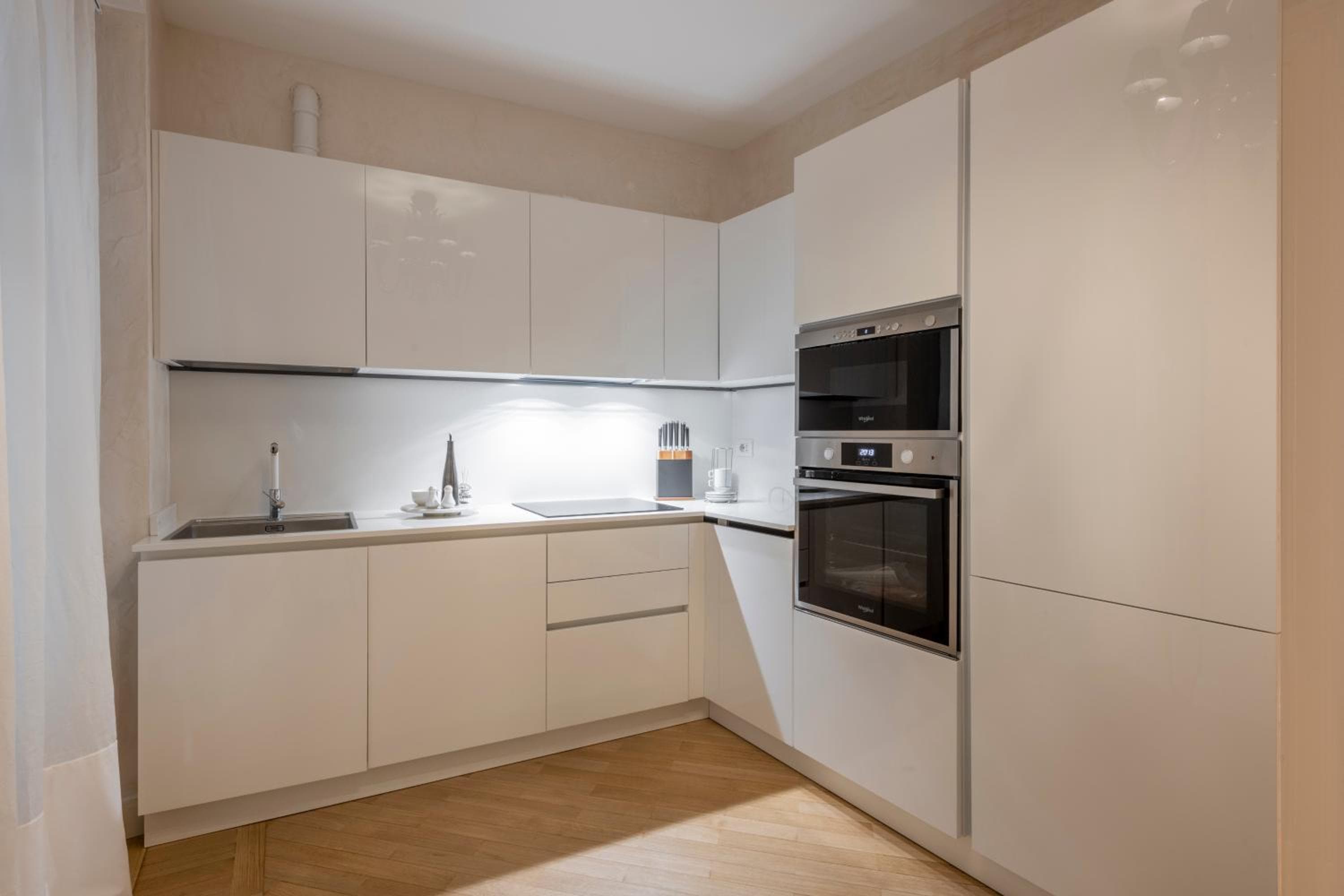 Milan Royal Suites - Centro — 11