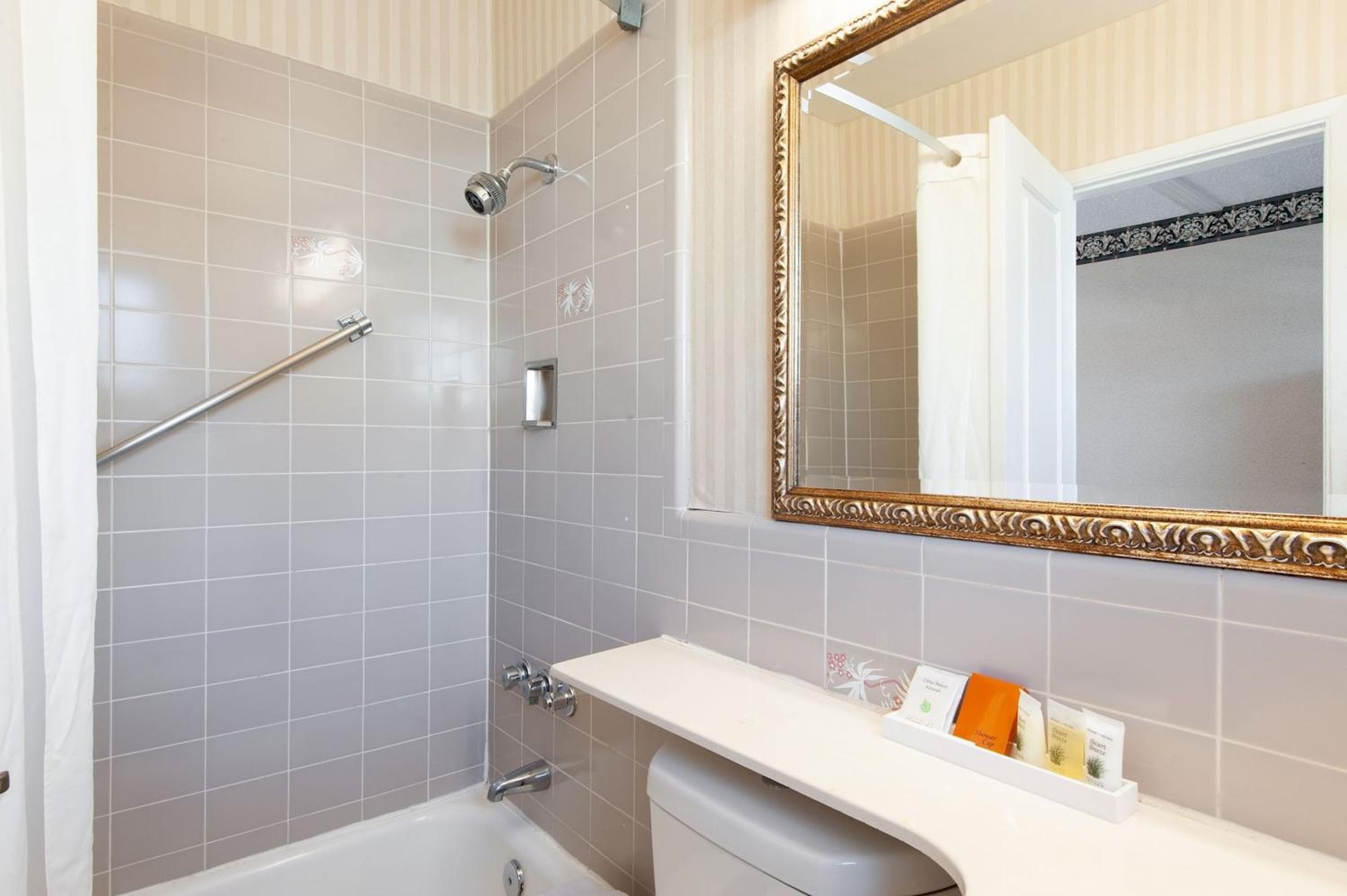 Studio City Court Yard Hotel - Studio City Innenhof Hotel — 22