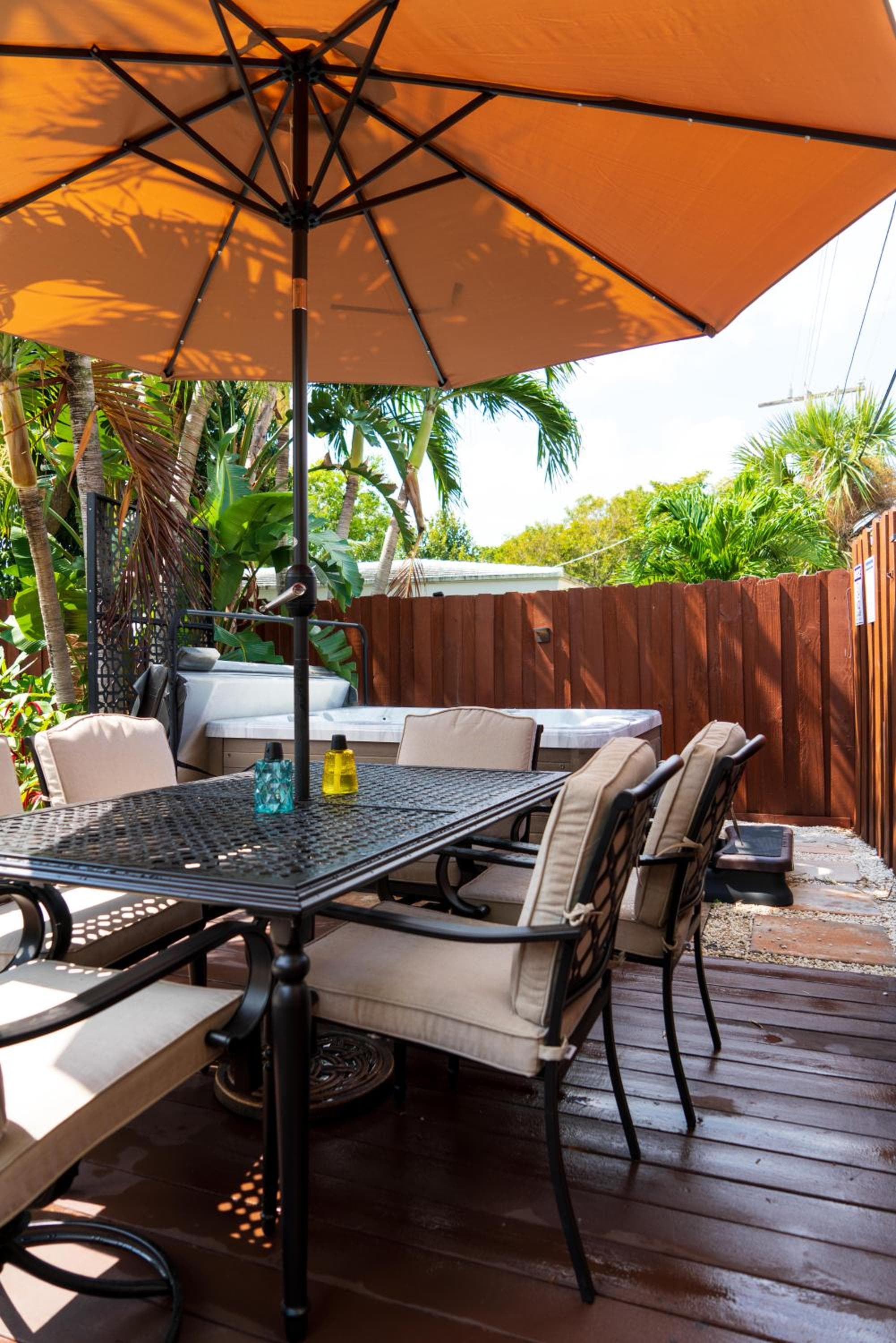Modern Oasis — 28