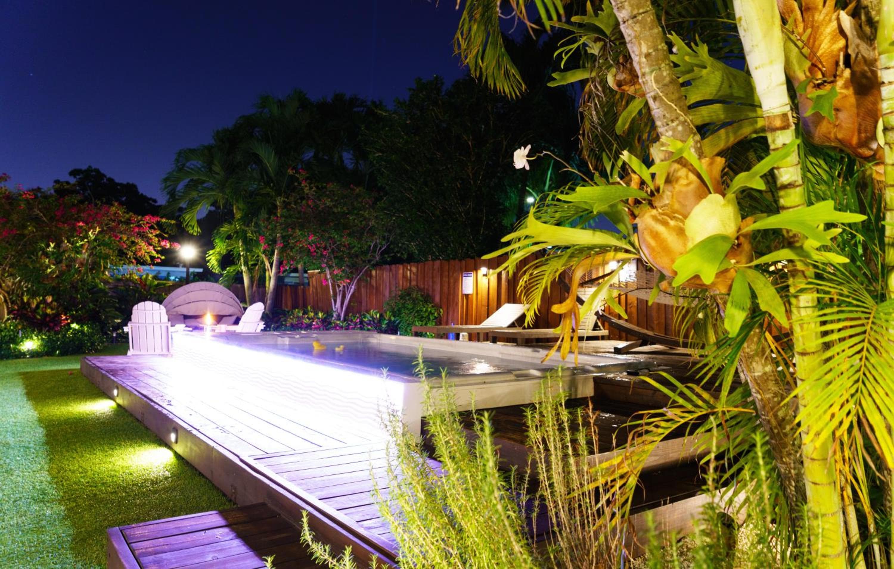 Modern Oasis — 15
