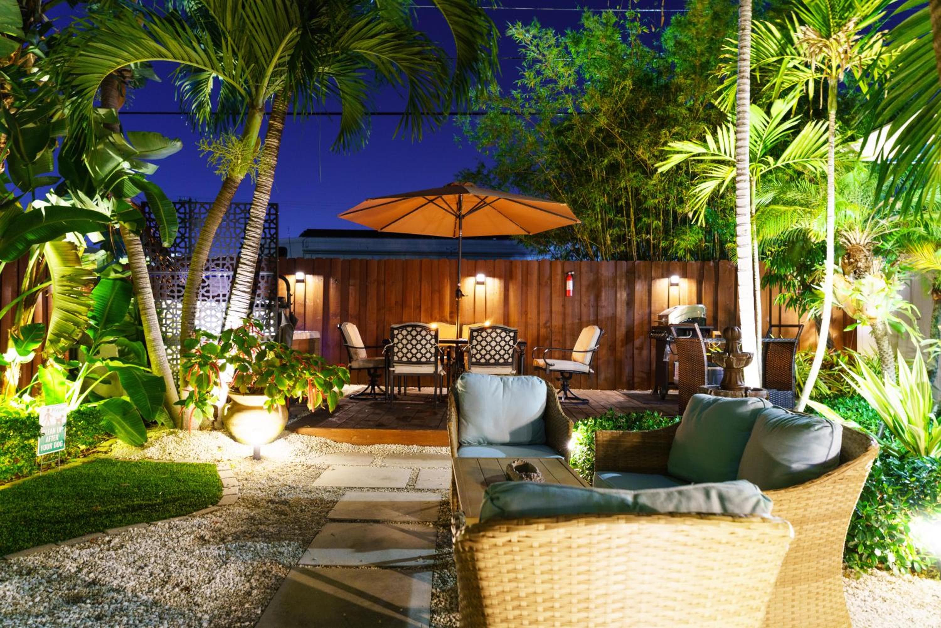 Modern Oasis — 8