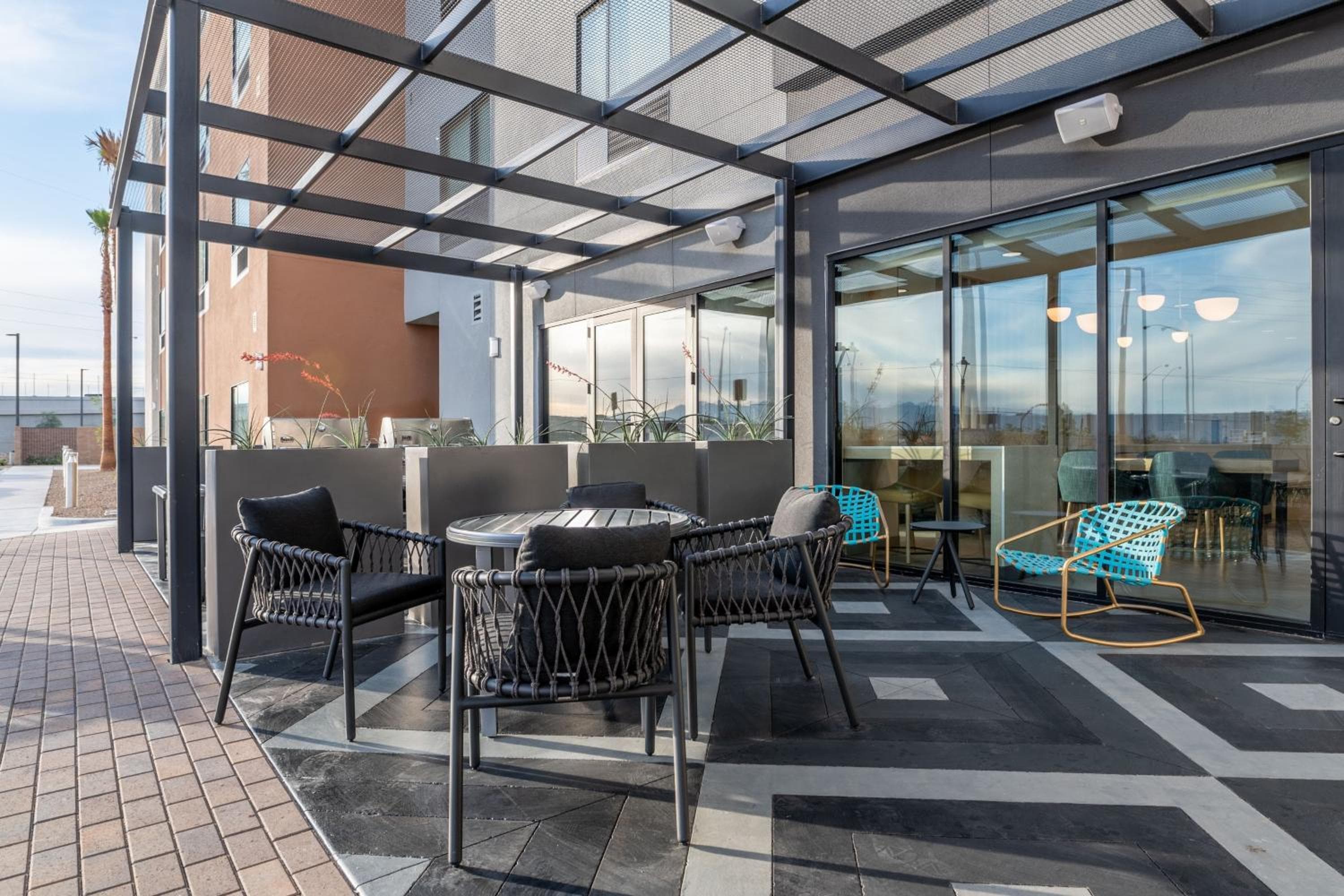 TownePlace Suites by Marriott Las Vegas North I-15 — 21