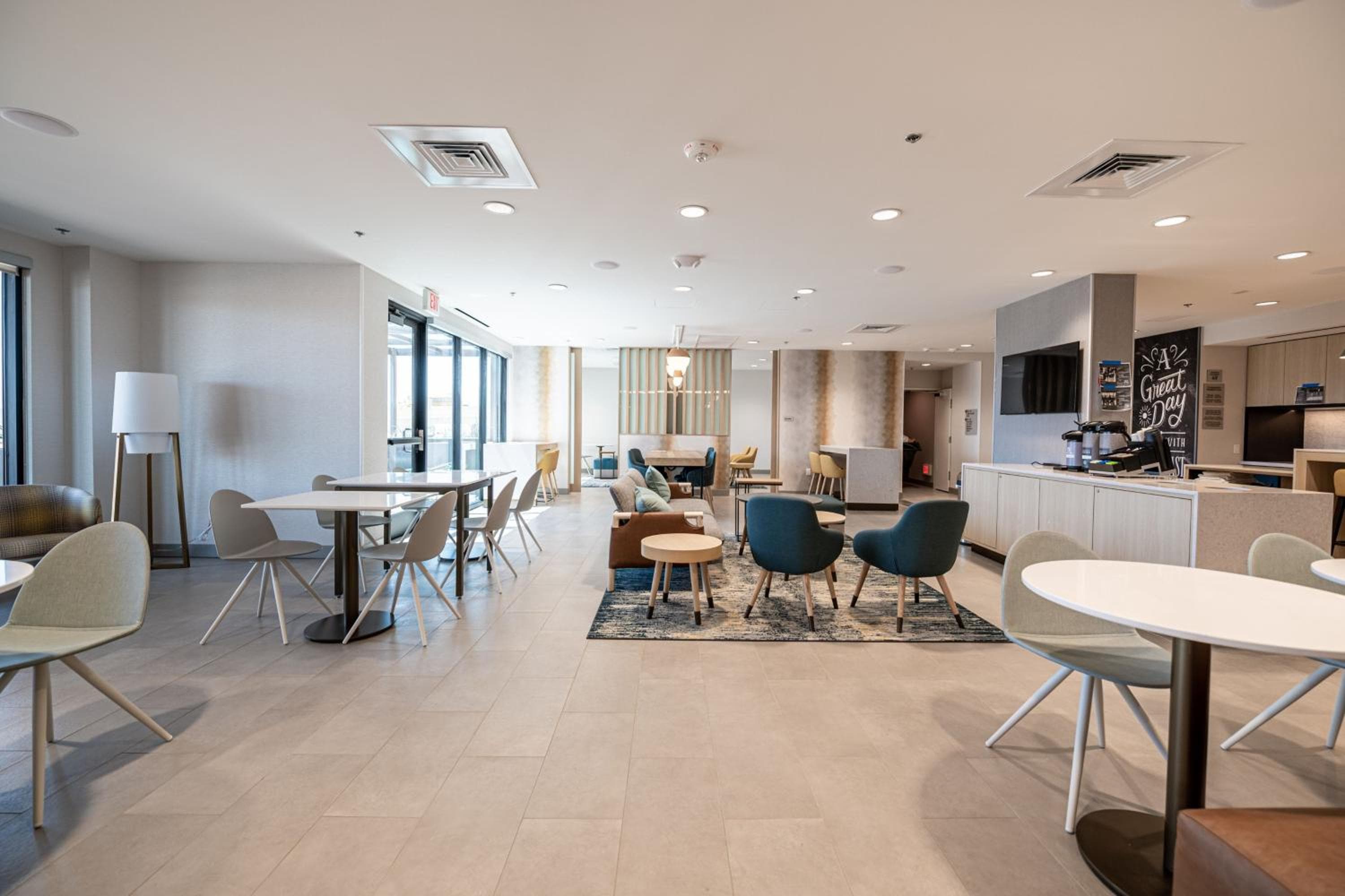 TownePlace Suites by Marriott Las Vegas North I-15 — 17