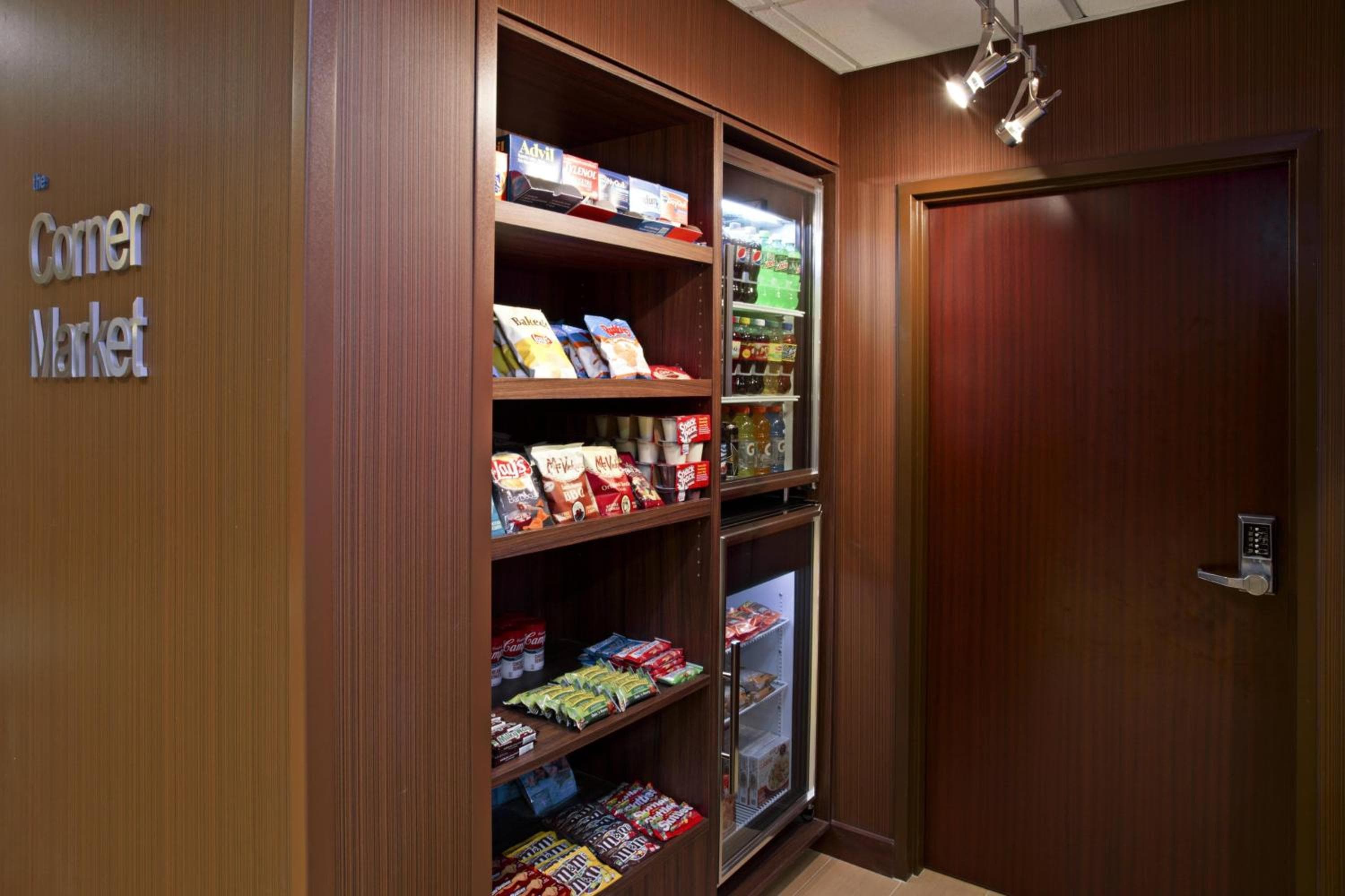 Fairfield Inn & Suites by Marriott Tampa Brandon — 18
