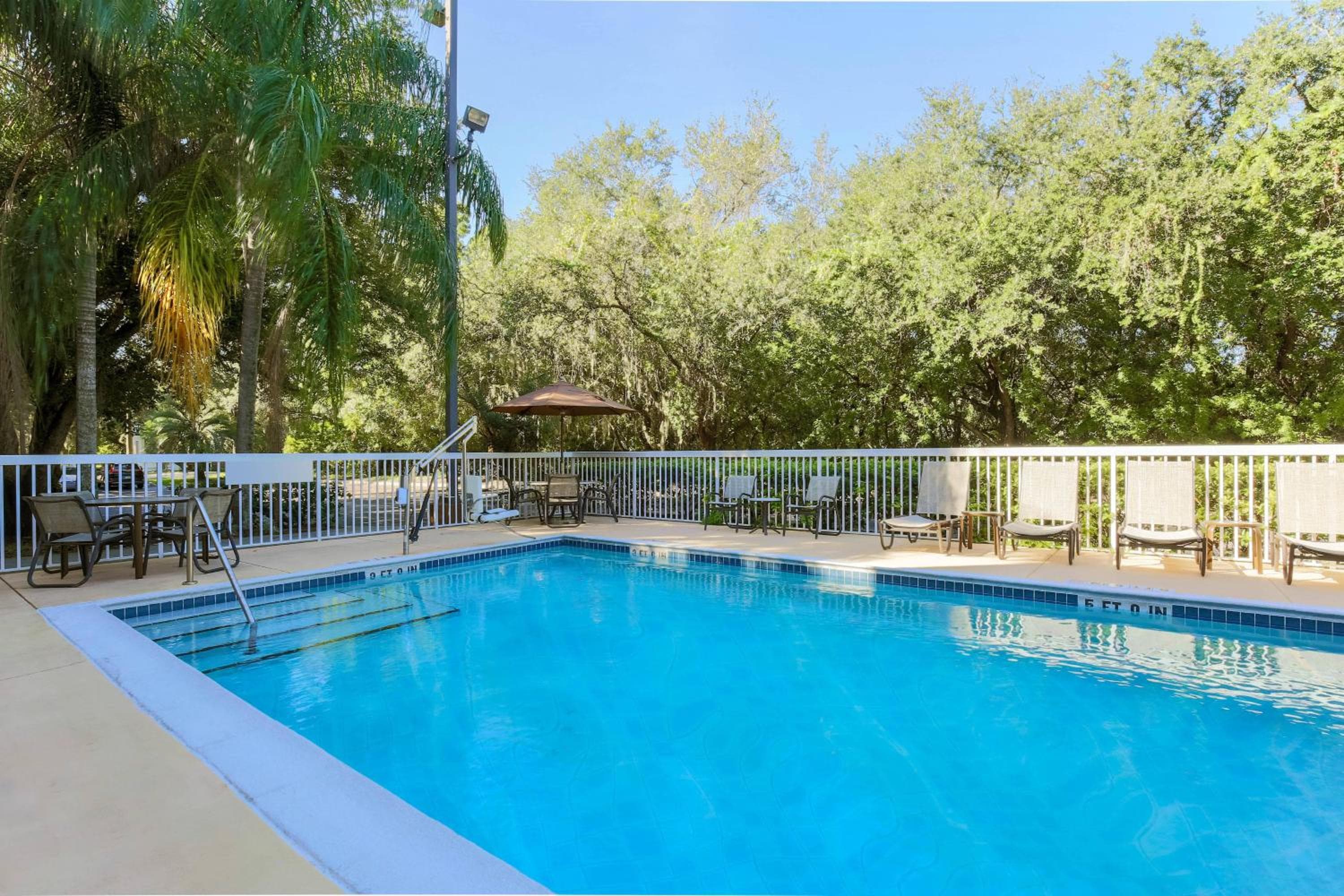Fairfield Inn & Suites by Marriott Tampa Brandon — 23