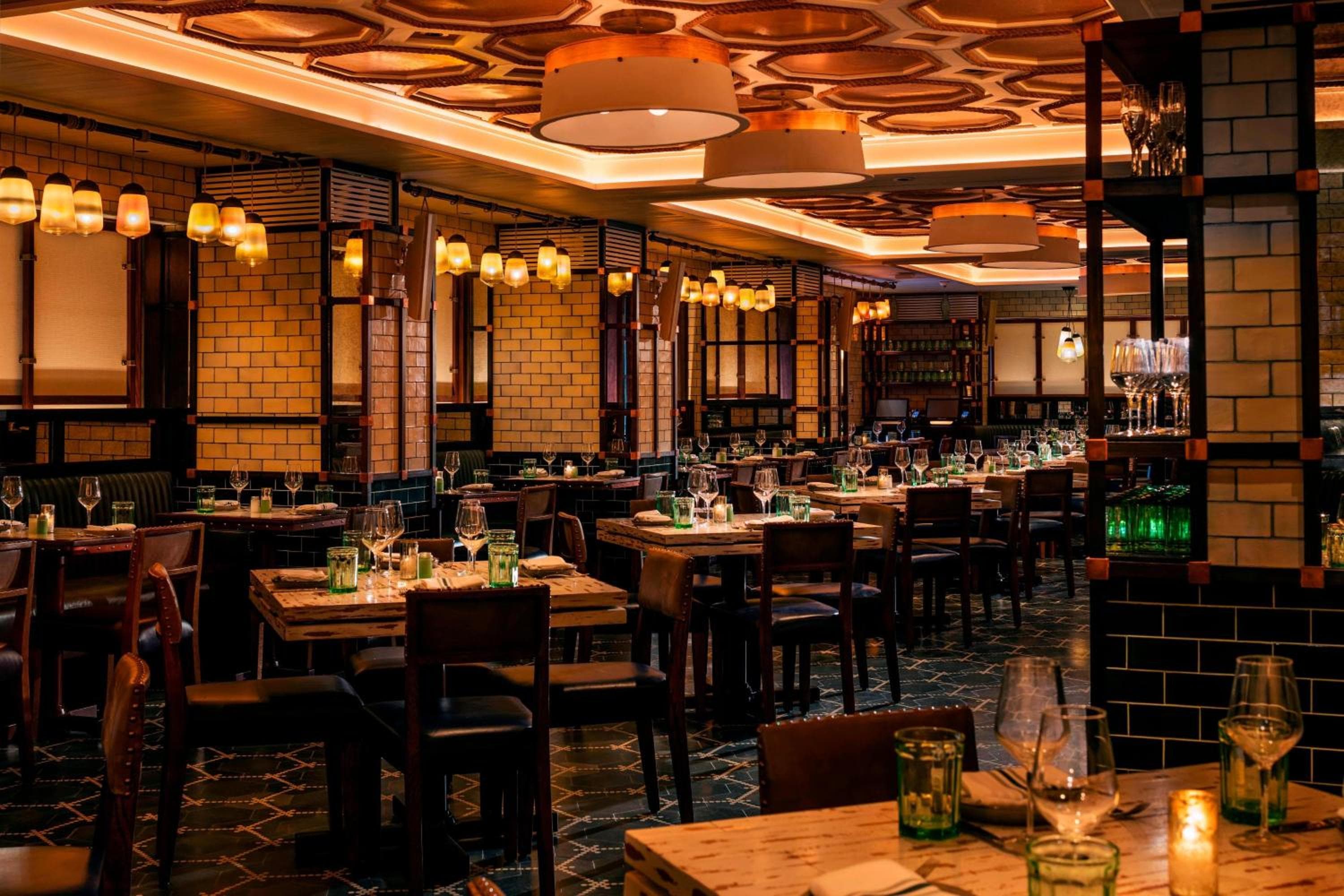 Moxy NYC Times Square — 19