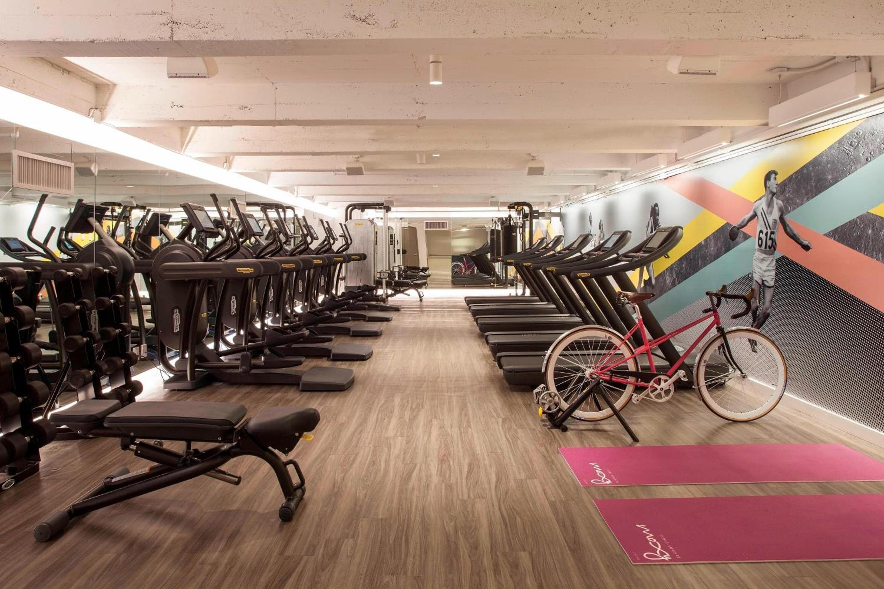 Moxy NYC Times Square — 13