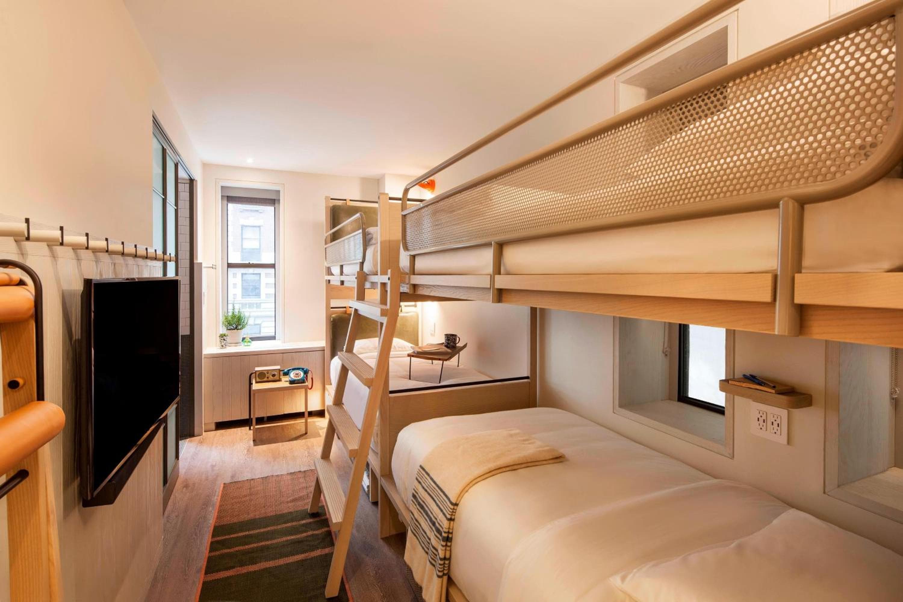 MOXY NYC Times Square — 14