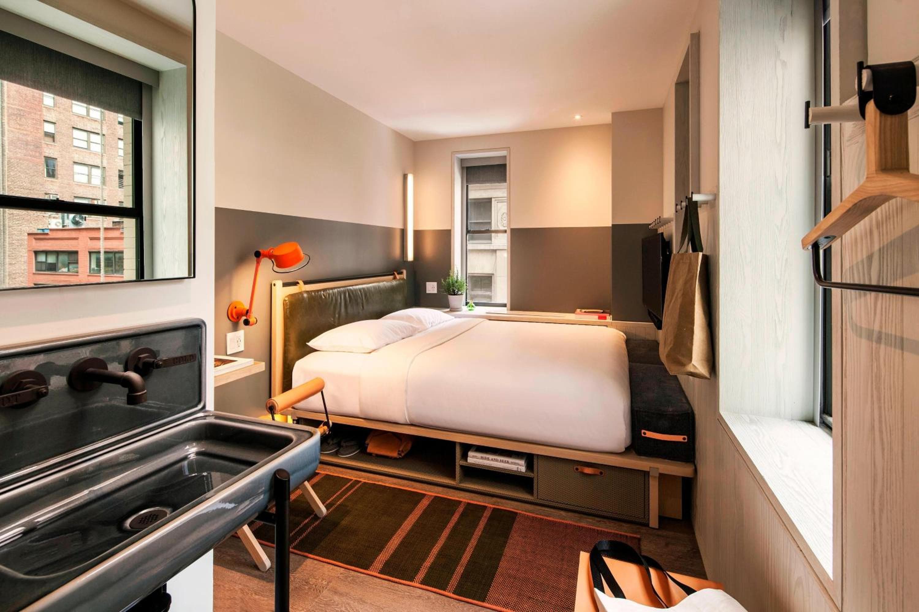MOXY NYC Times Square — 24
