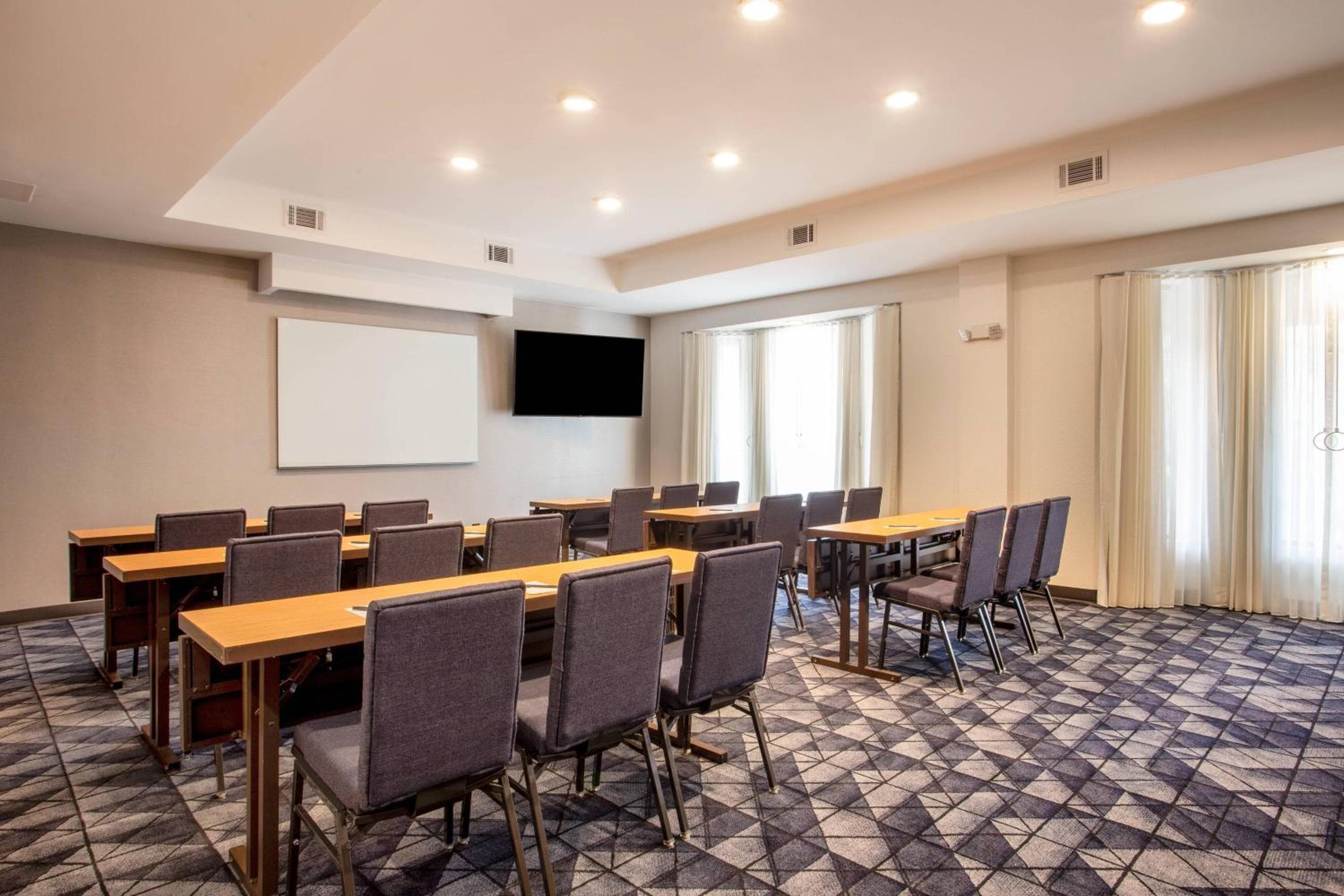 Courtyard by Marriott Orlando Altamonte Springs Maitland — 26