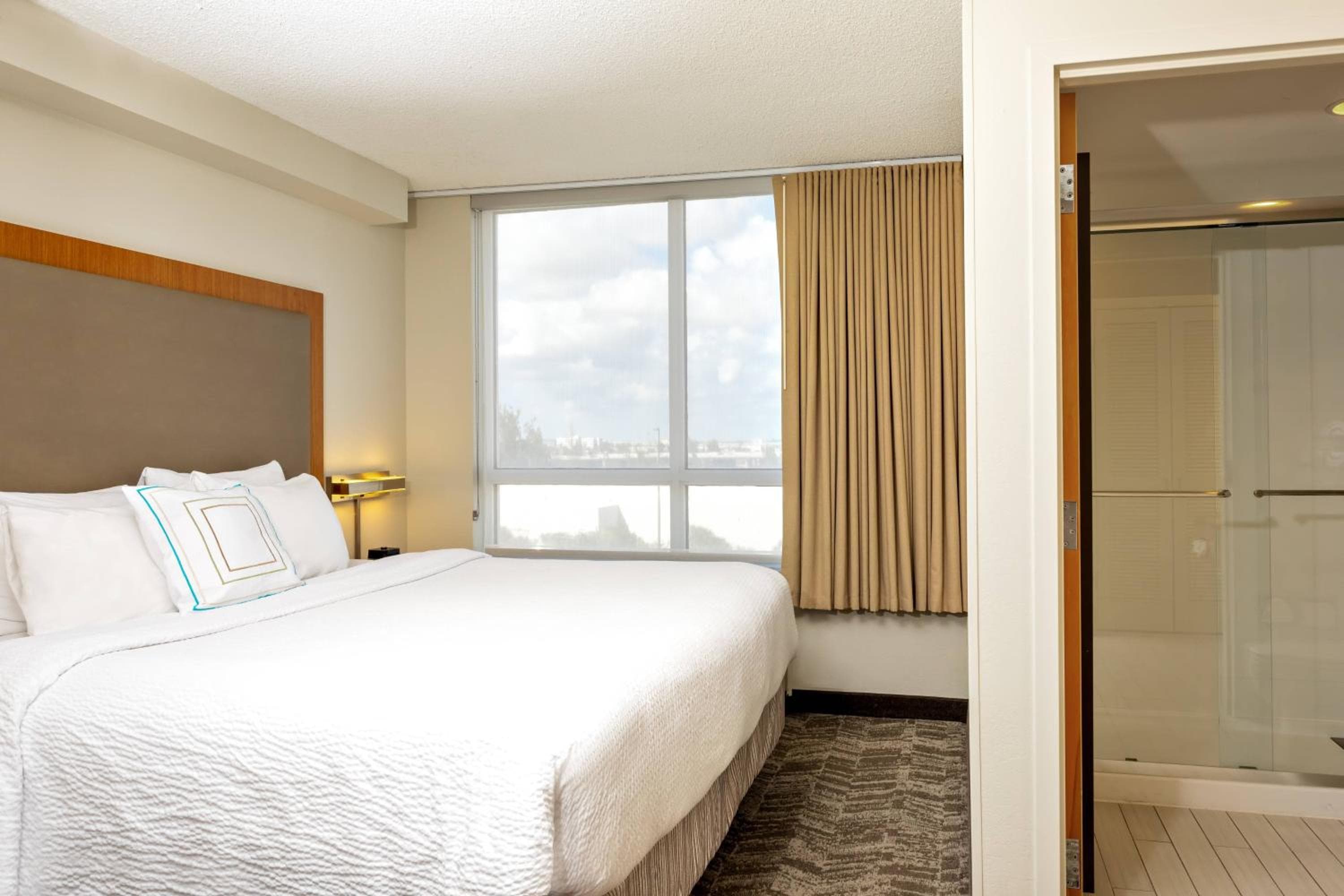 SpringHill Suites by Marriott Miami Airport Area South Blue Lagoon — 9