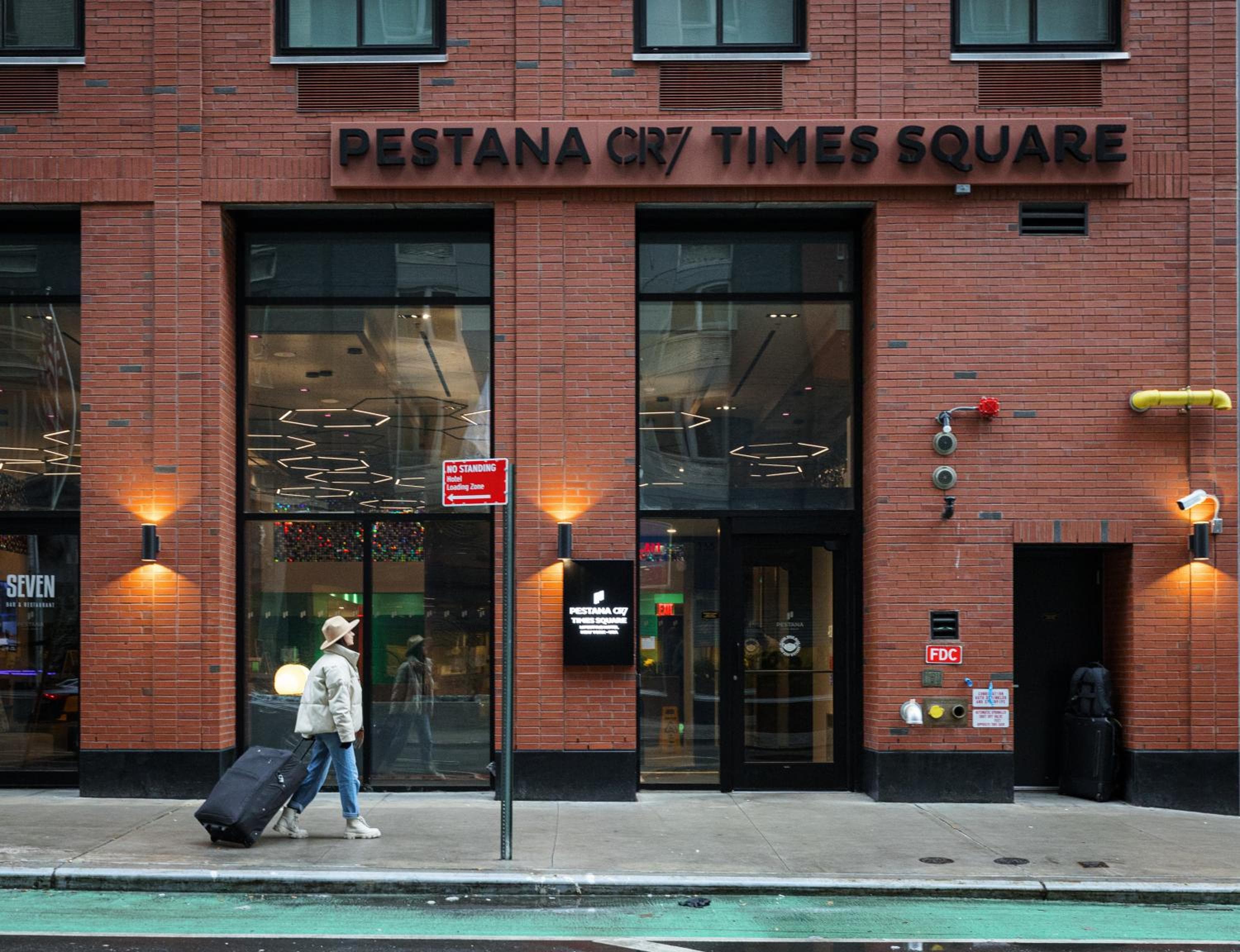 Pestana CR7 Times Square — 1
