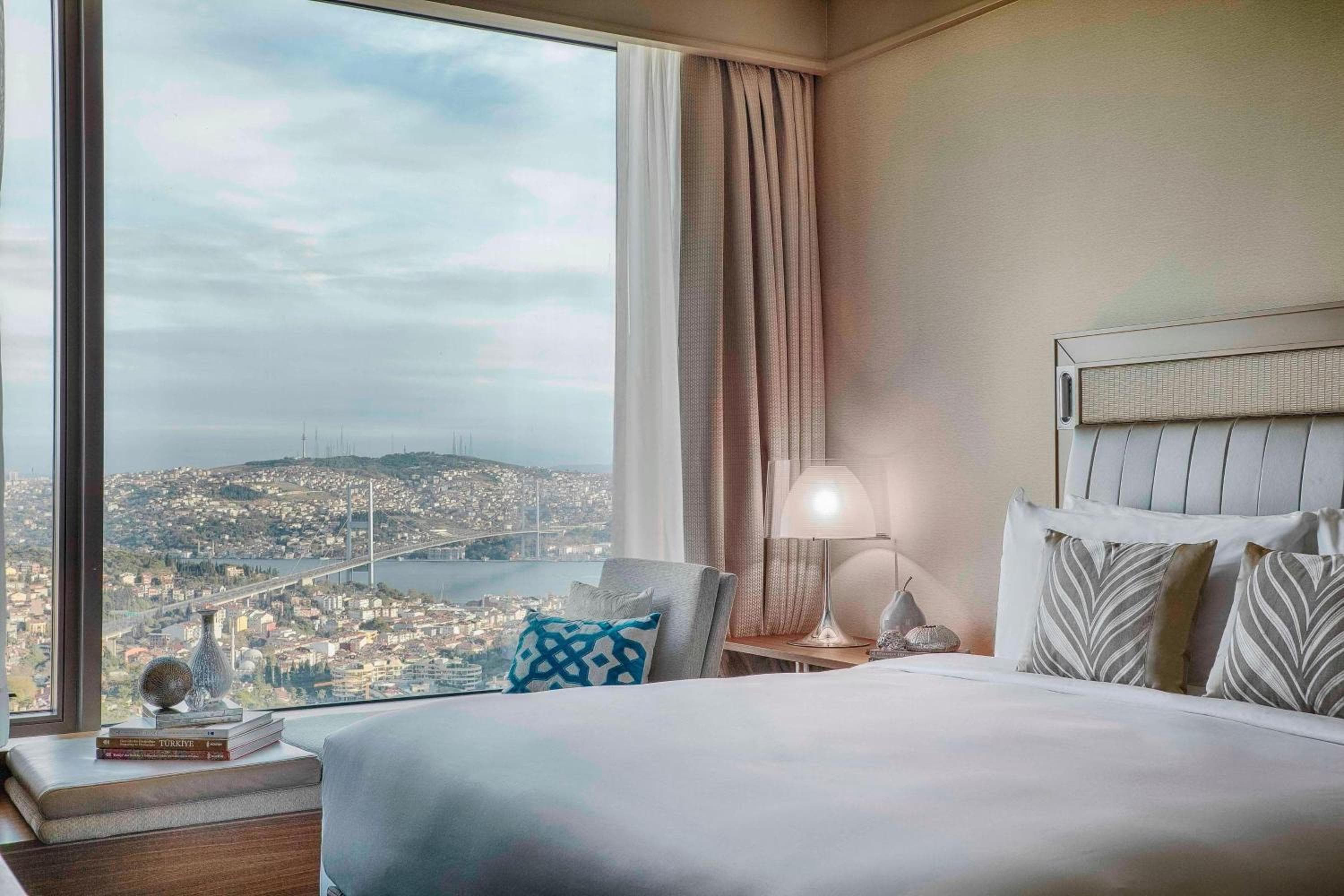 Renaissance Istanbul Polat Bosphorus Hotel — 12