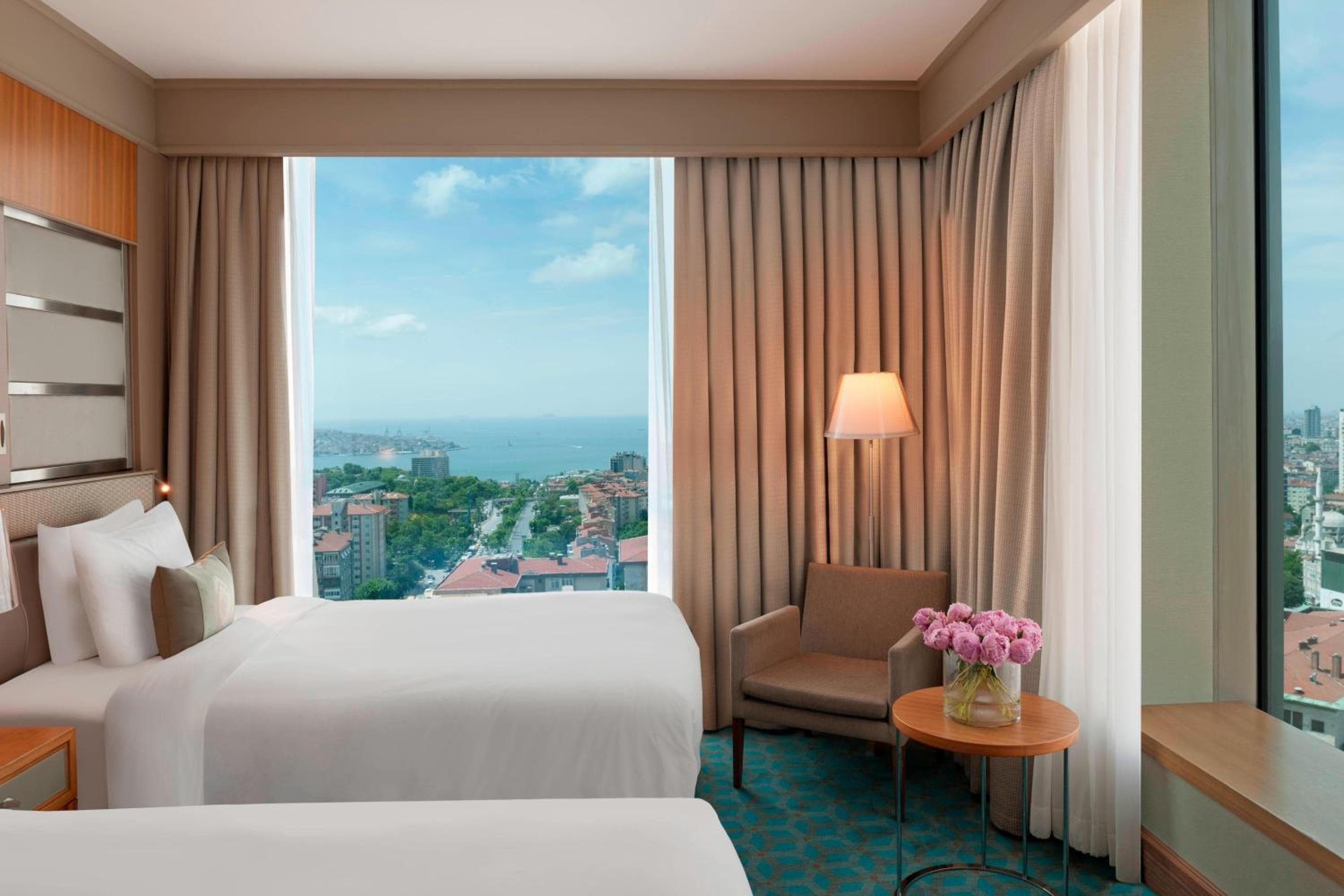 Renaissance Istanbul Polat Bosphorus Hotel — 13