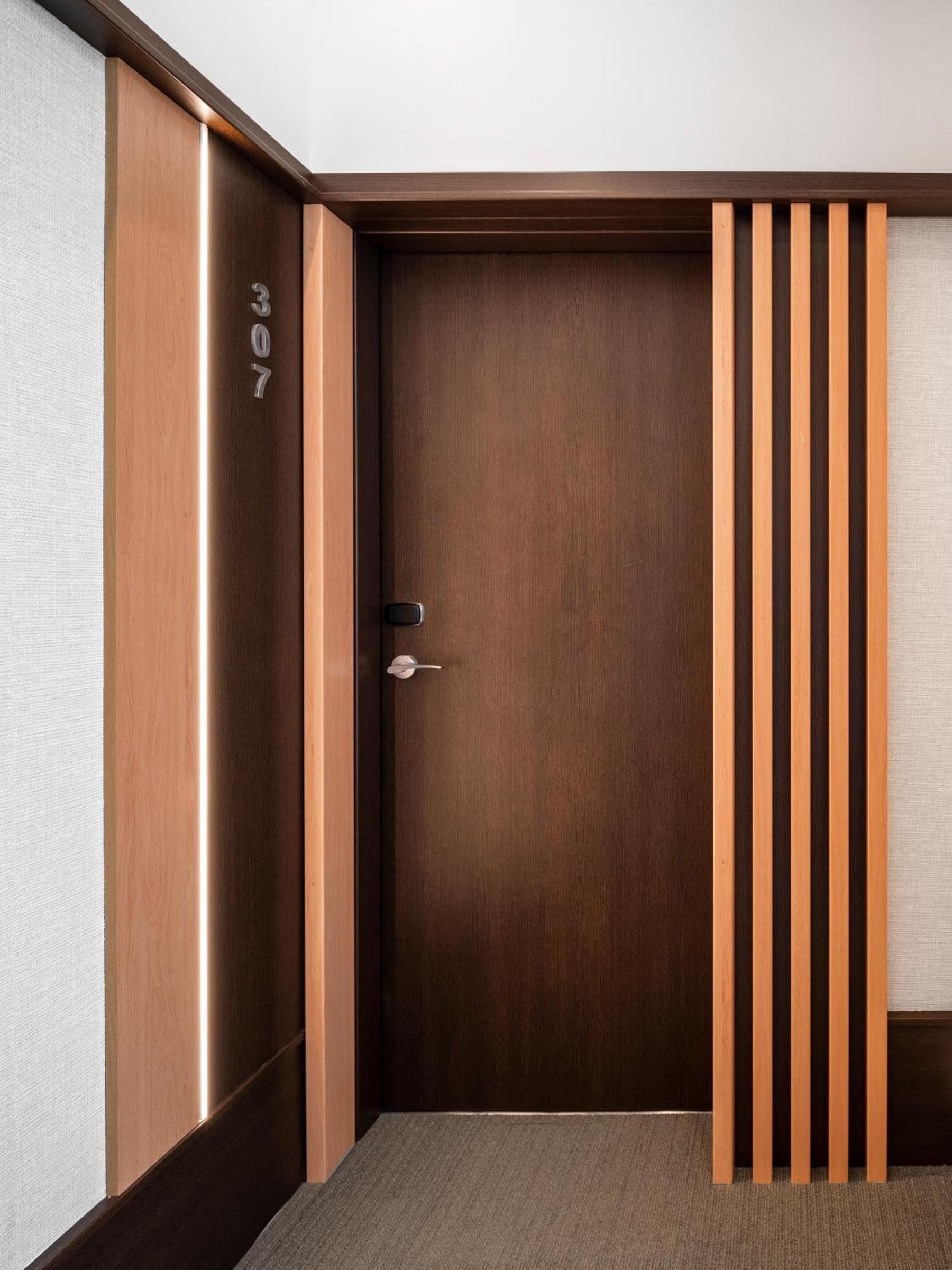 nQn Aparts & Suites Sevilla — 3
