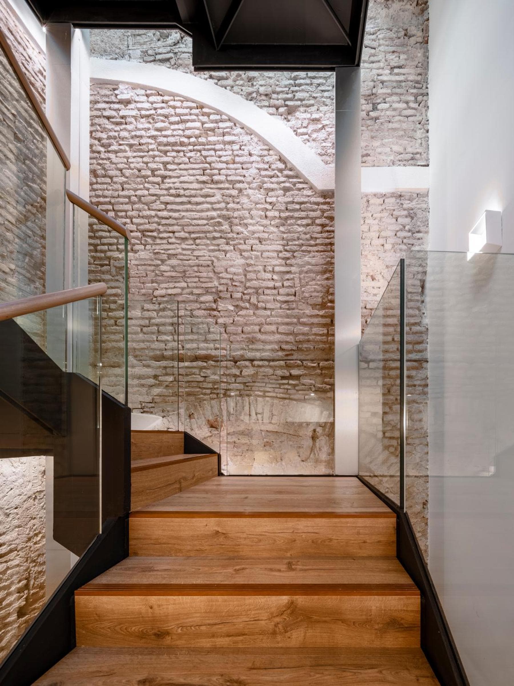 nQn Aparts & Suites Sevilla — 5