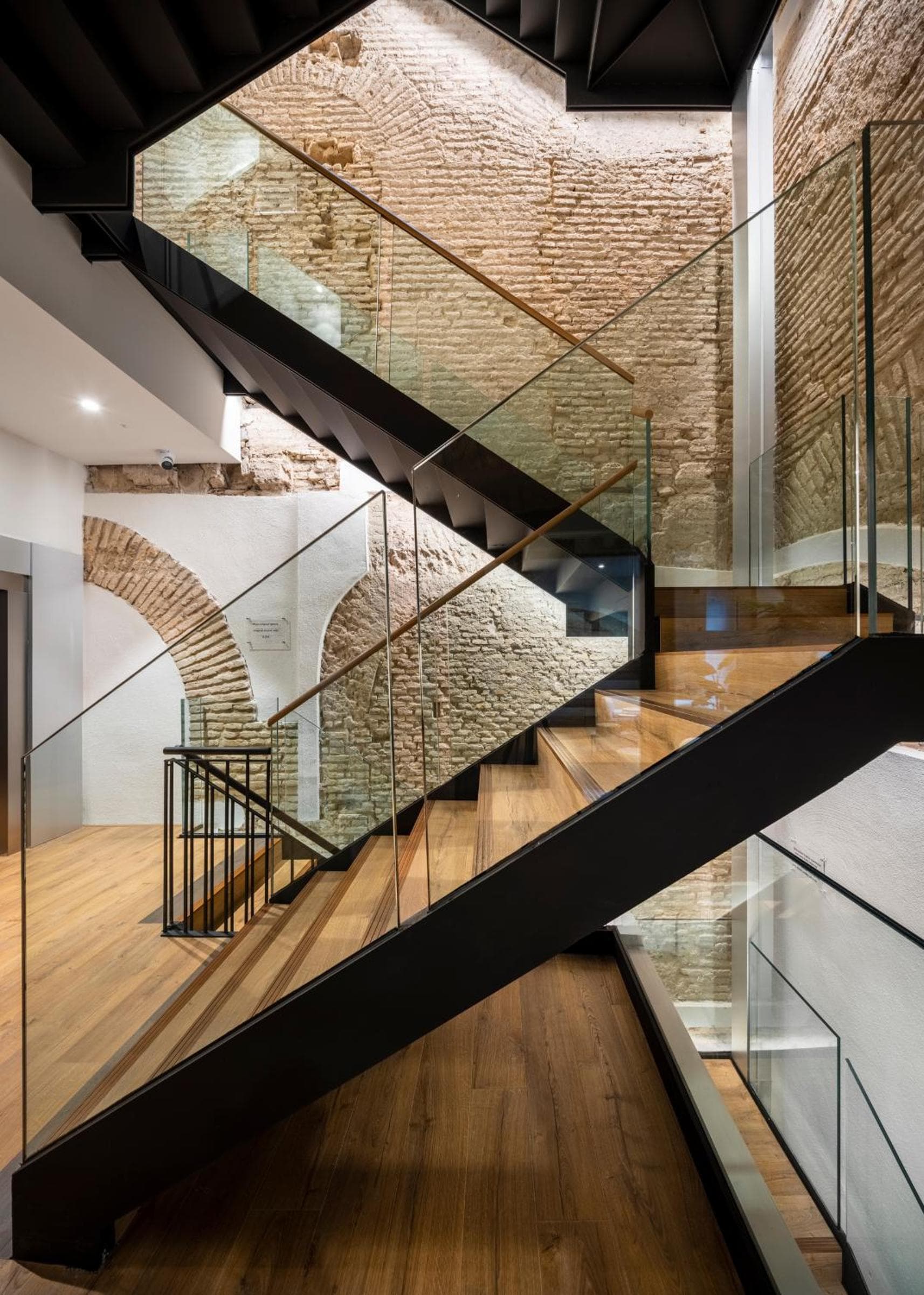 nQn Aparts & Suites Sevilla — 6