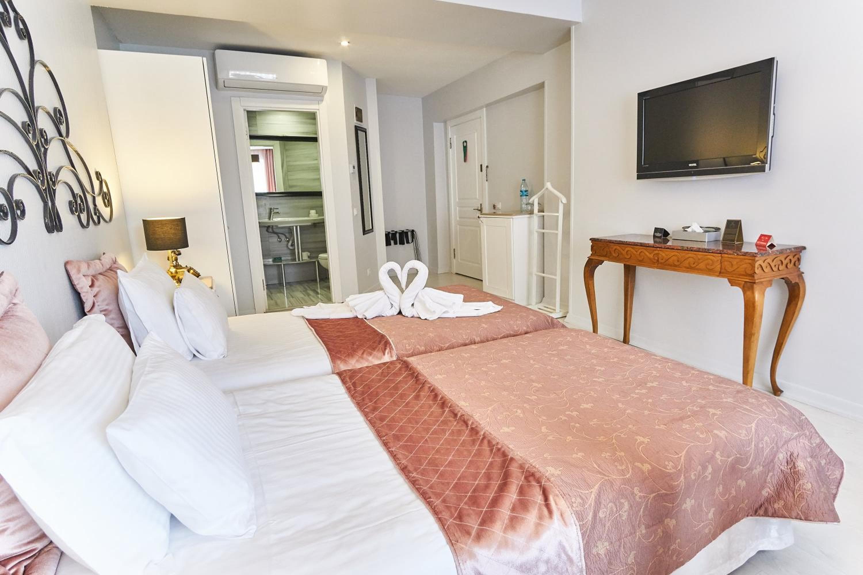 Celal Sultan Hotel Special Class — 2