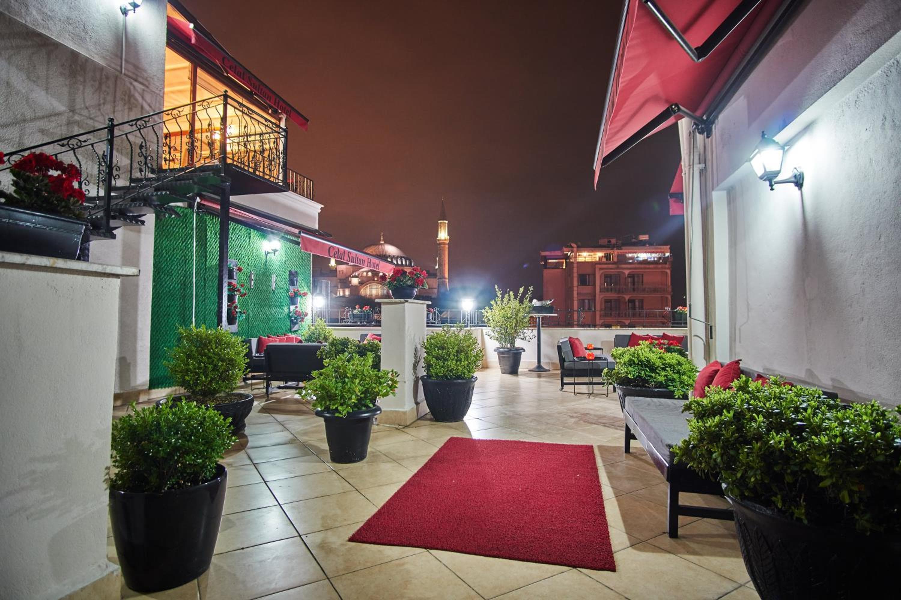 Classe speciale del Celal Sultan Hotel — 13