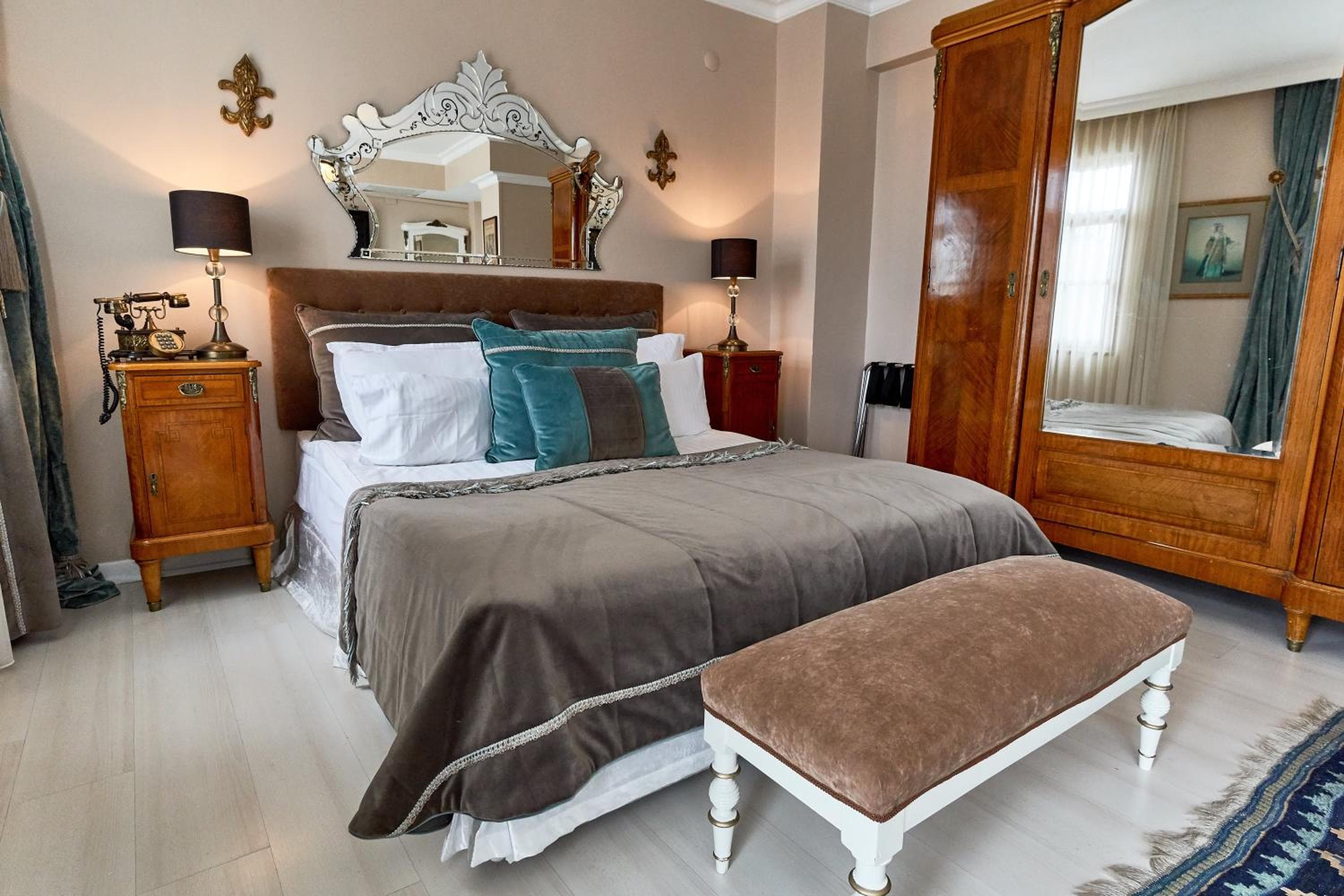 Classe speciale del Celal Sultan Hotel — 5