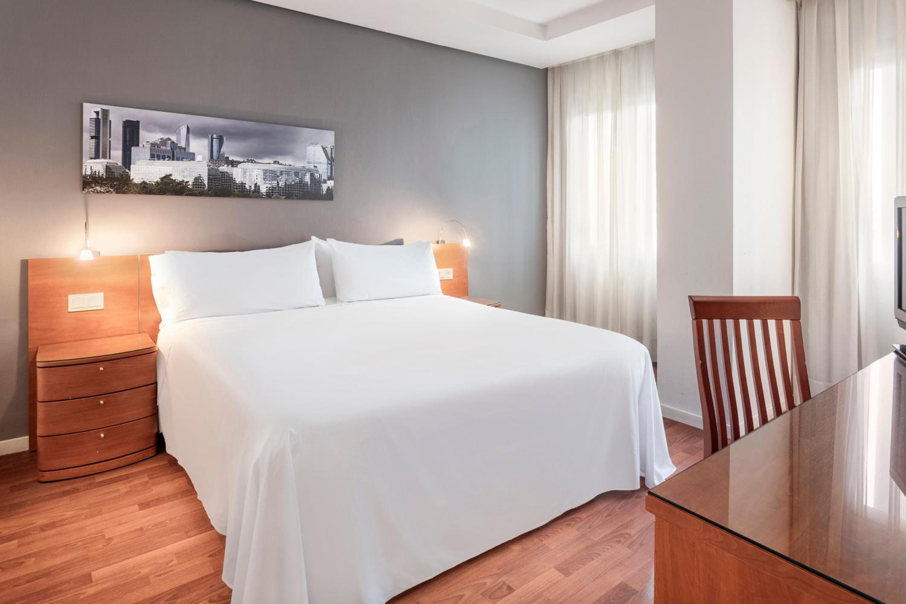 Madrid Chamartín, Affiliated by Meliá — 29