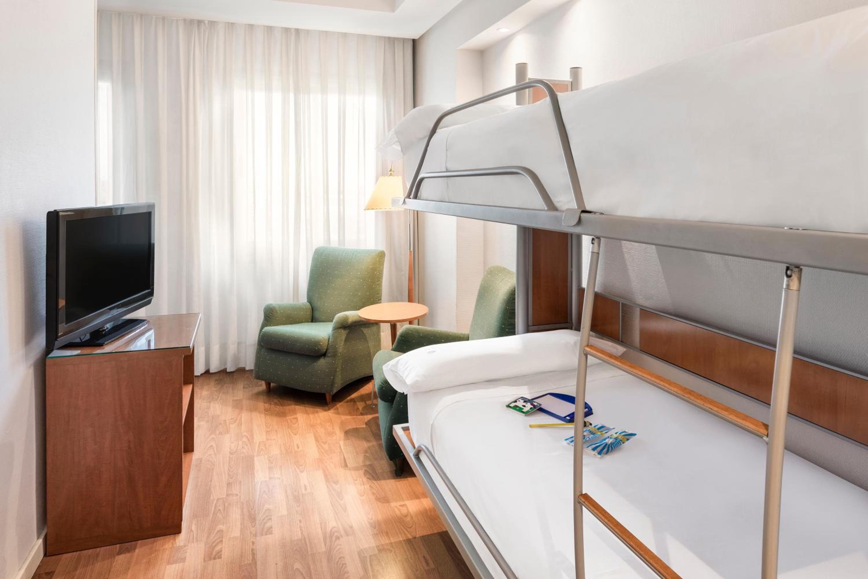 Madrid Chamartín, Affiliated by Meliá — 9
