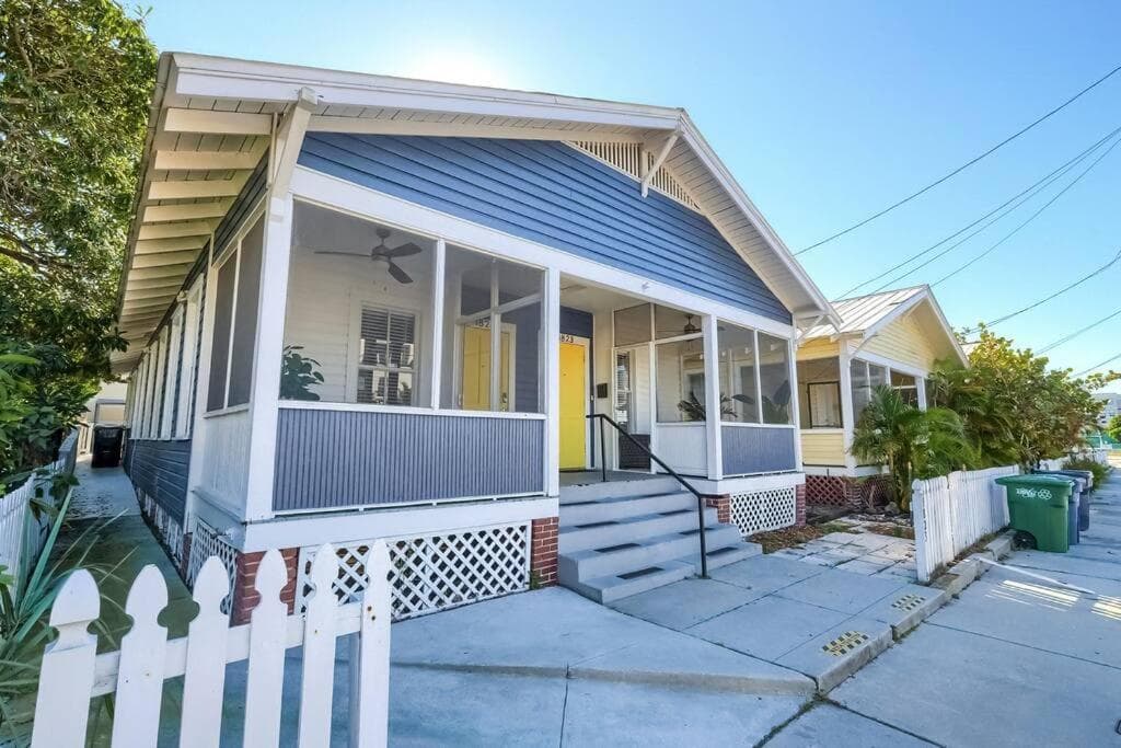 Ybor Azul Den — 2