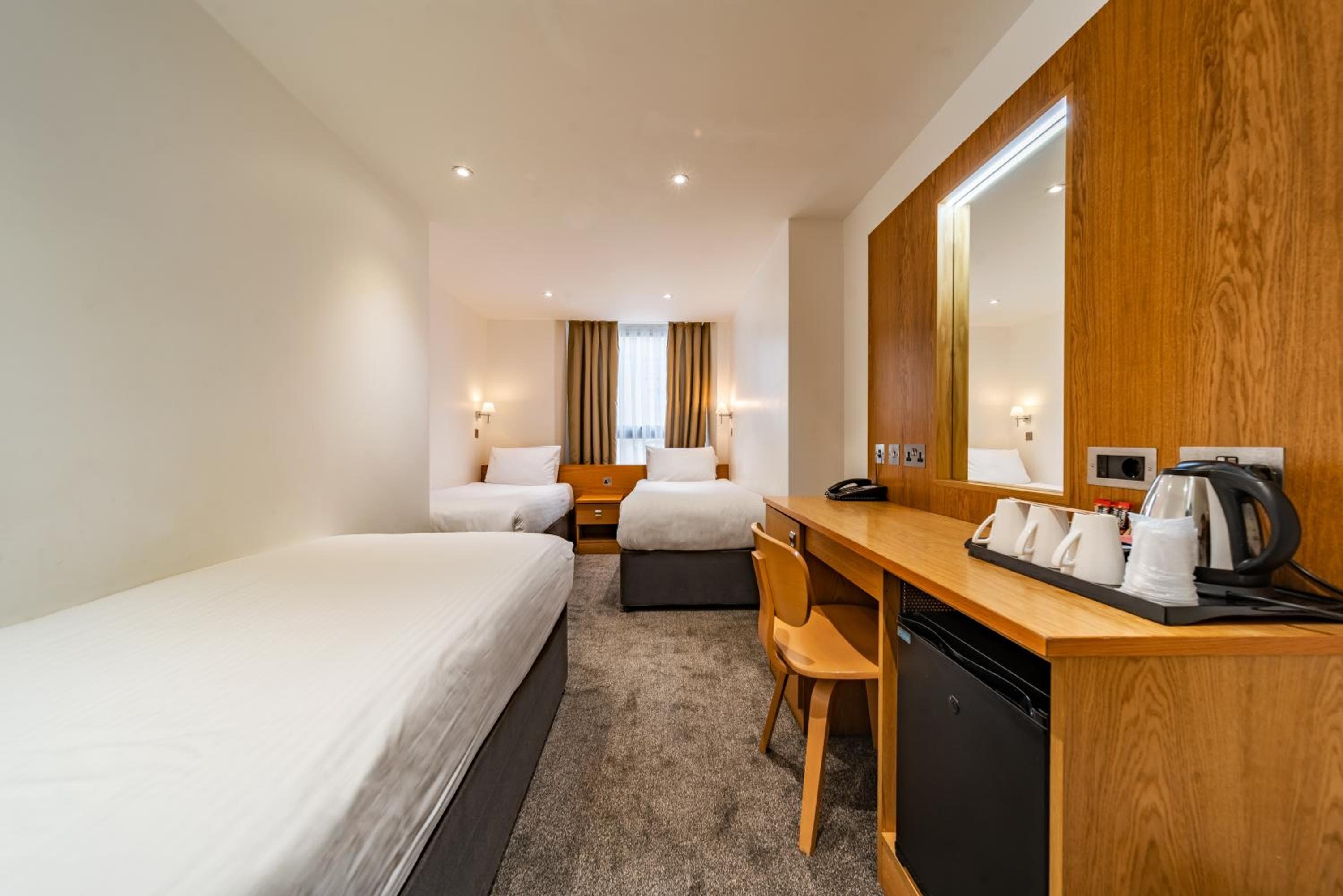Central Park Hotel — 13