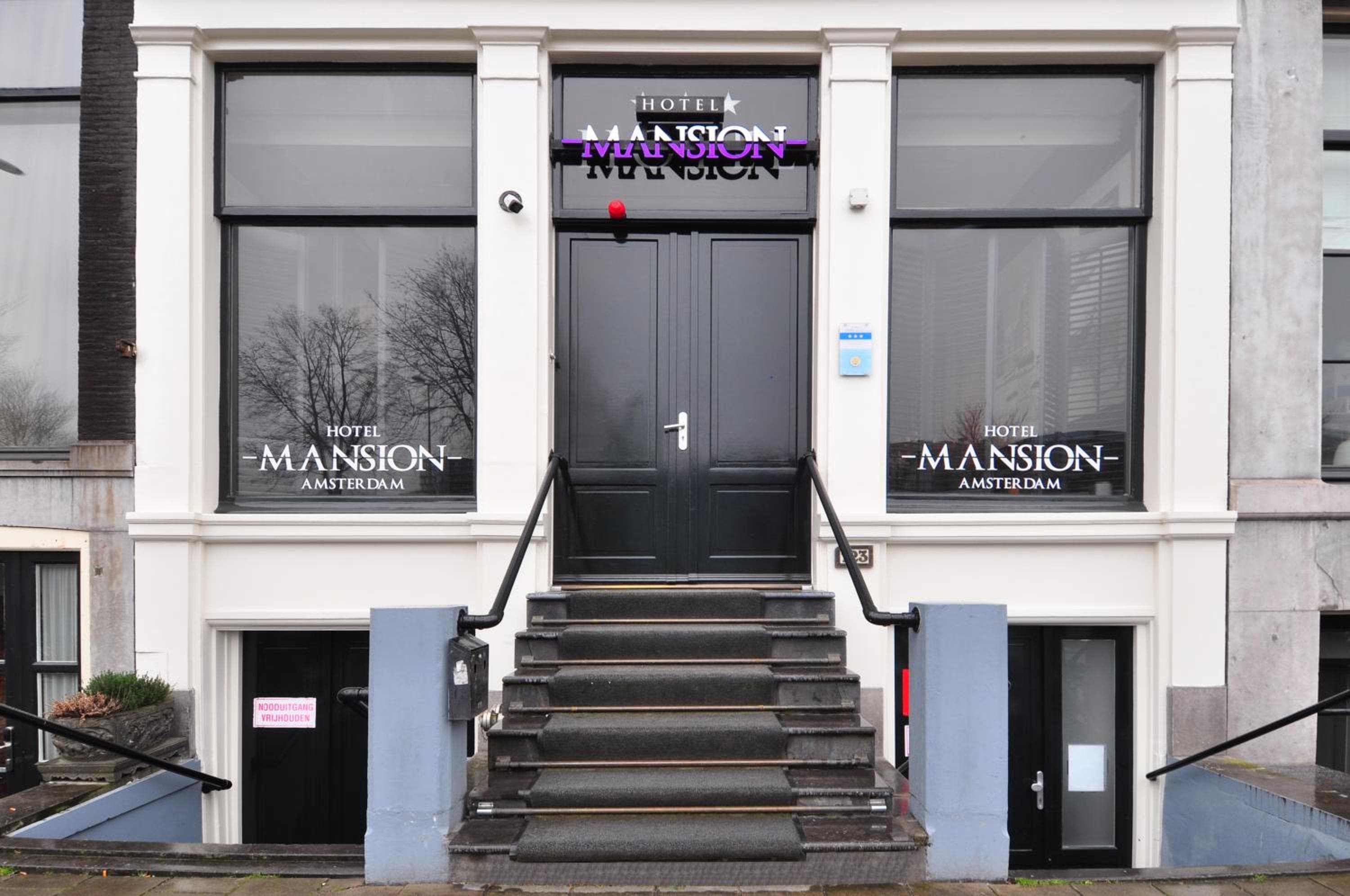 Hotel Mansion — 1