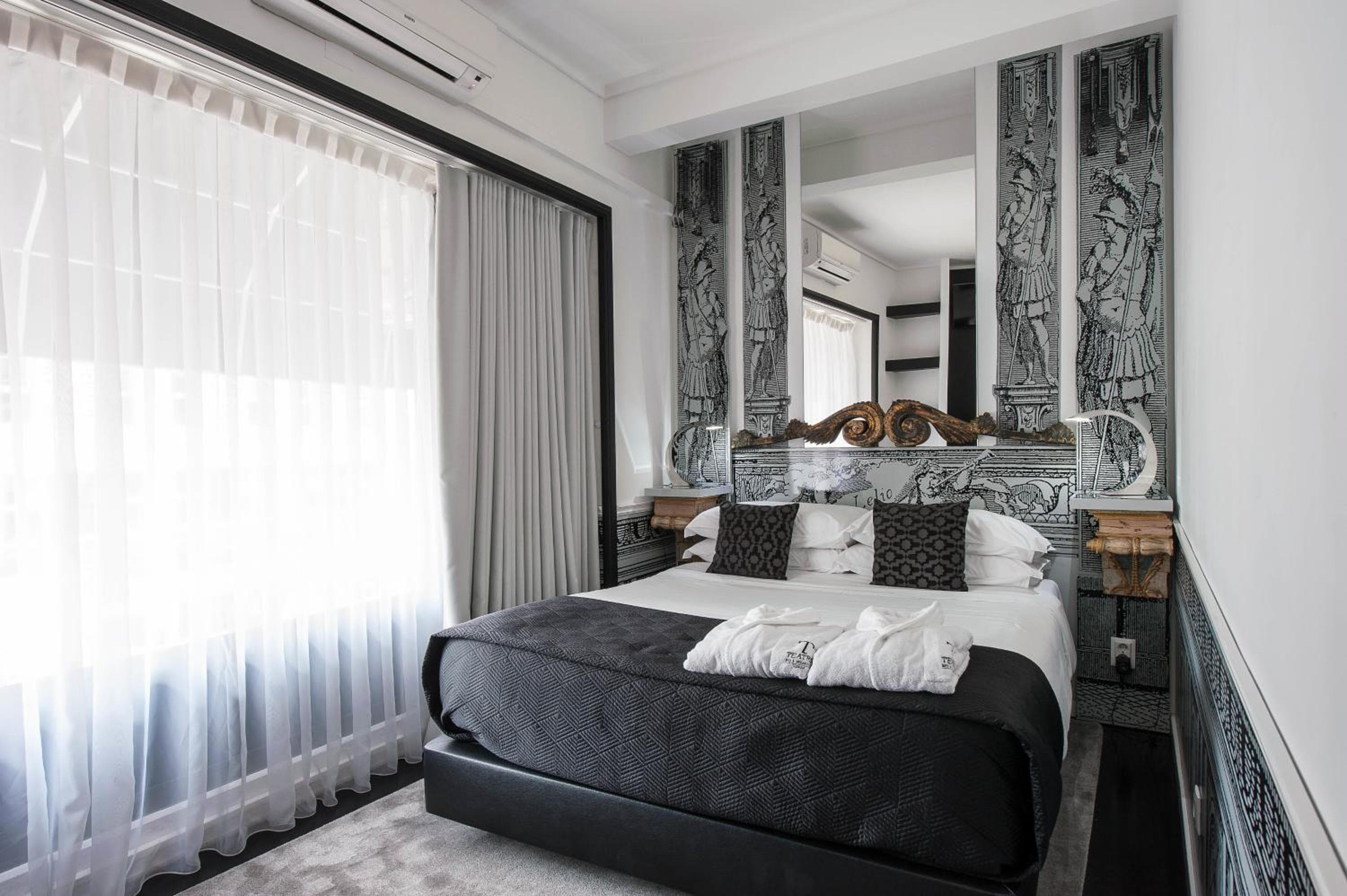 Teatro Boutique Rooms & Suites — 28